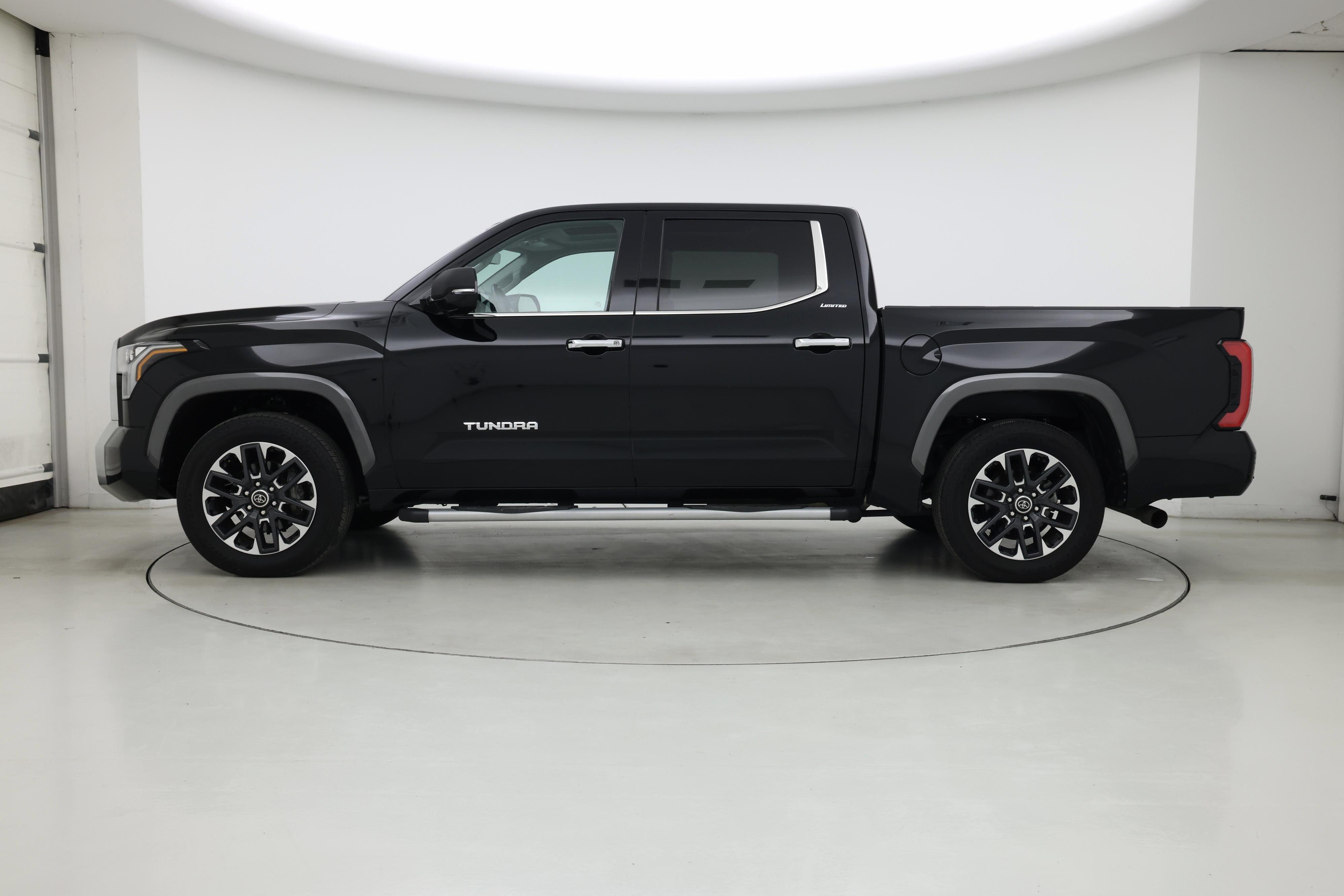 Thumbnail: 2022 Toyota Tundra - 3