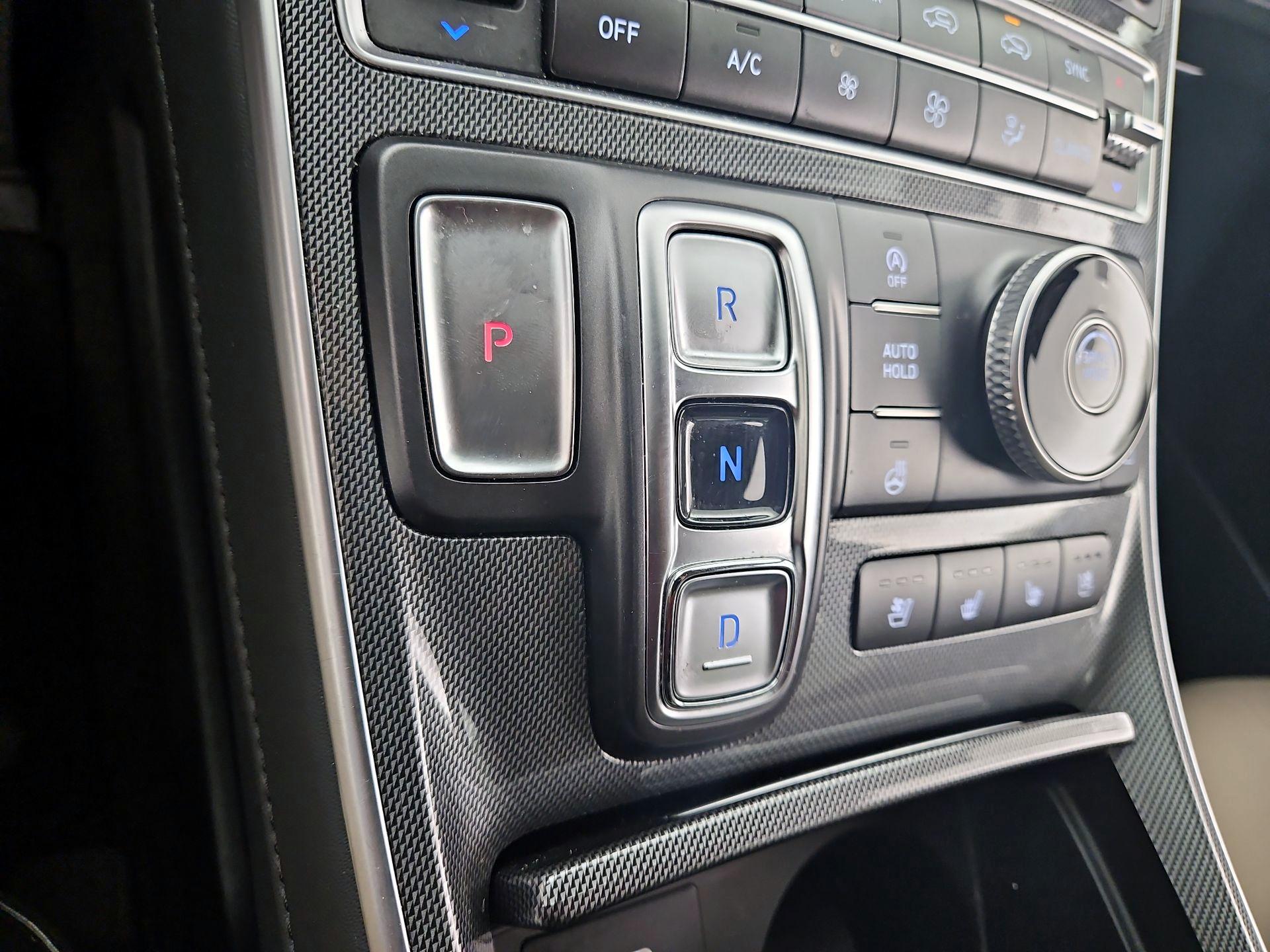 Thumbnail: 2022 Hyundai Santa Fe - 18