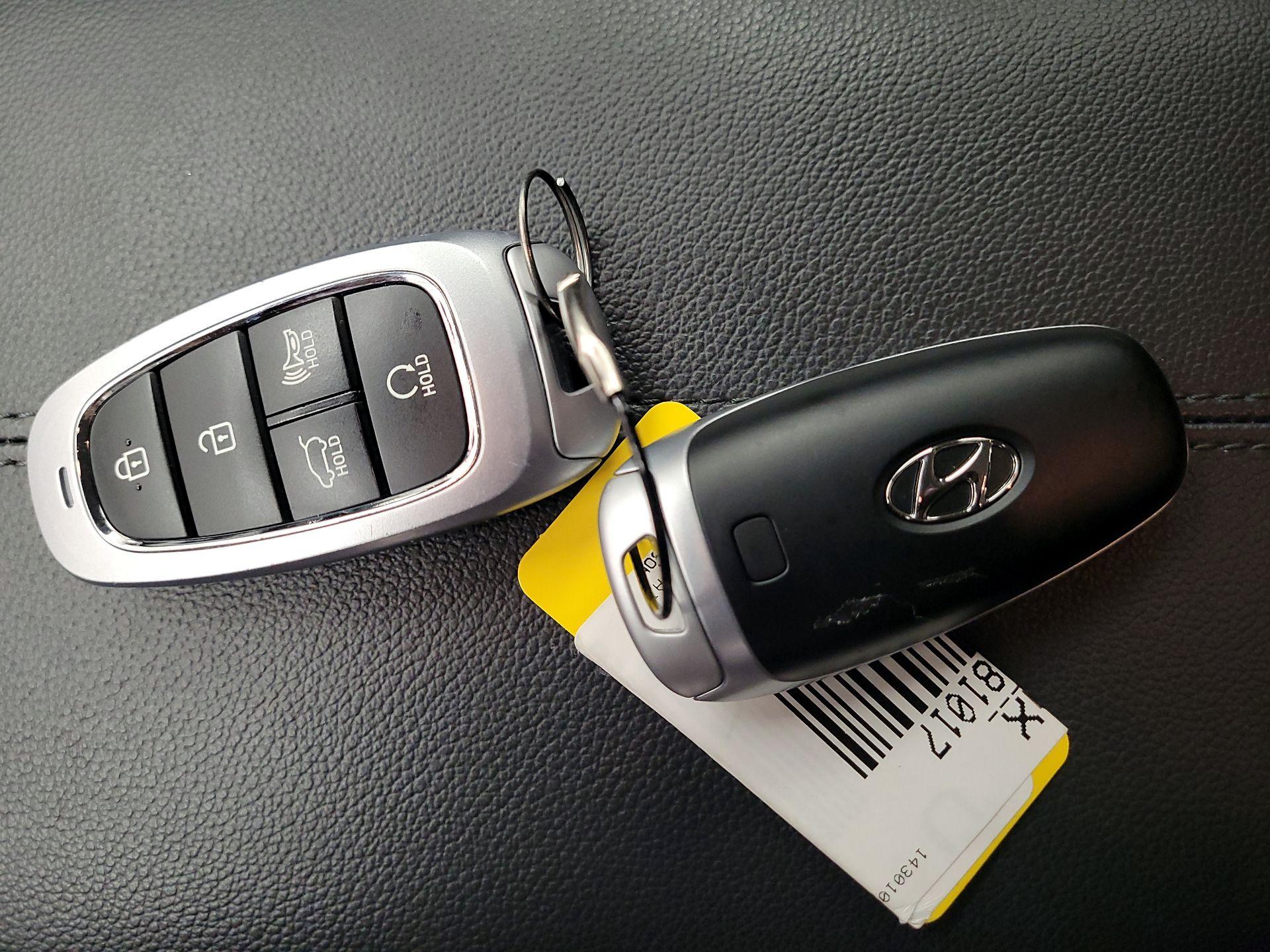 Thumbnail: 2023 Hyundai Tucson - 18