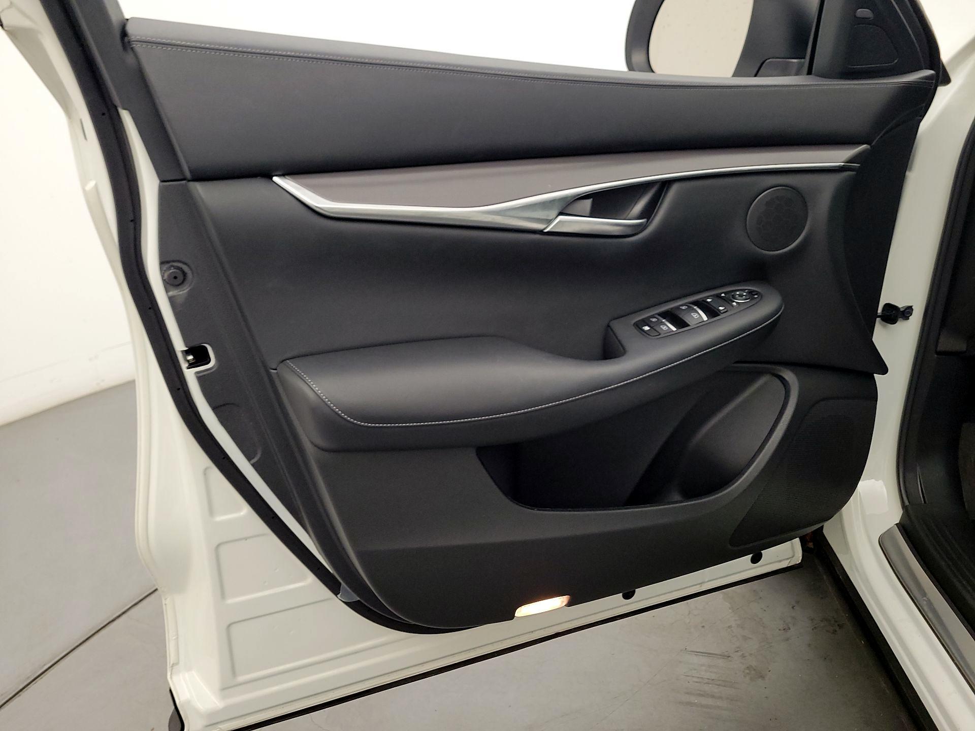 Thumbnail: 2022 INFINITI QX50 - 12