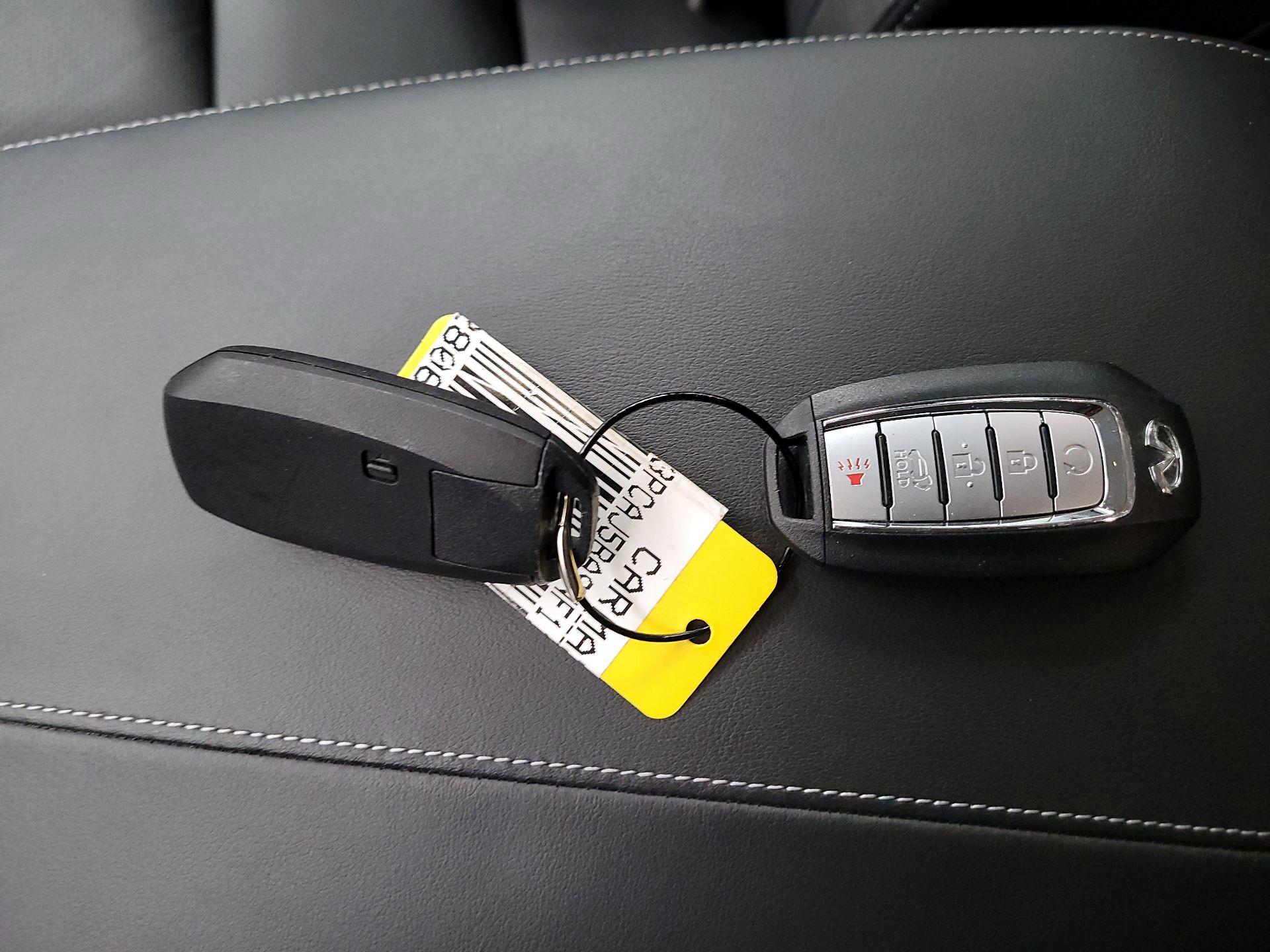 Thumbnail: 2022 INFINITI QX50 - 18