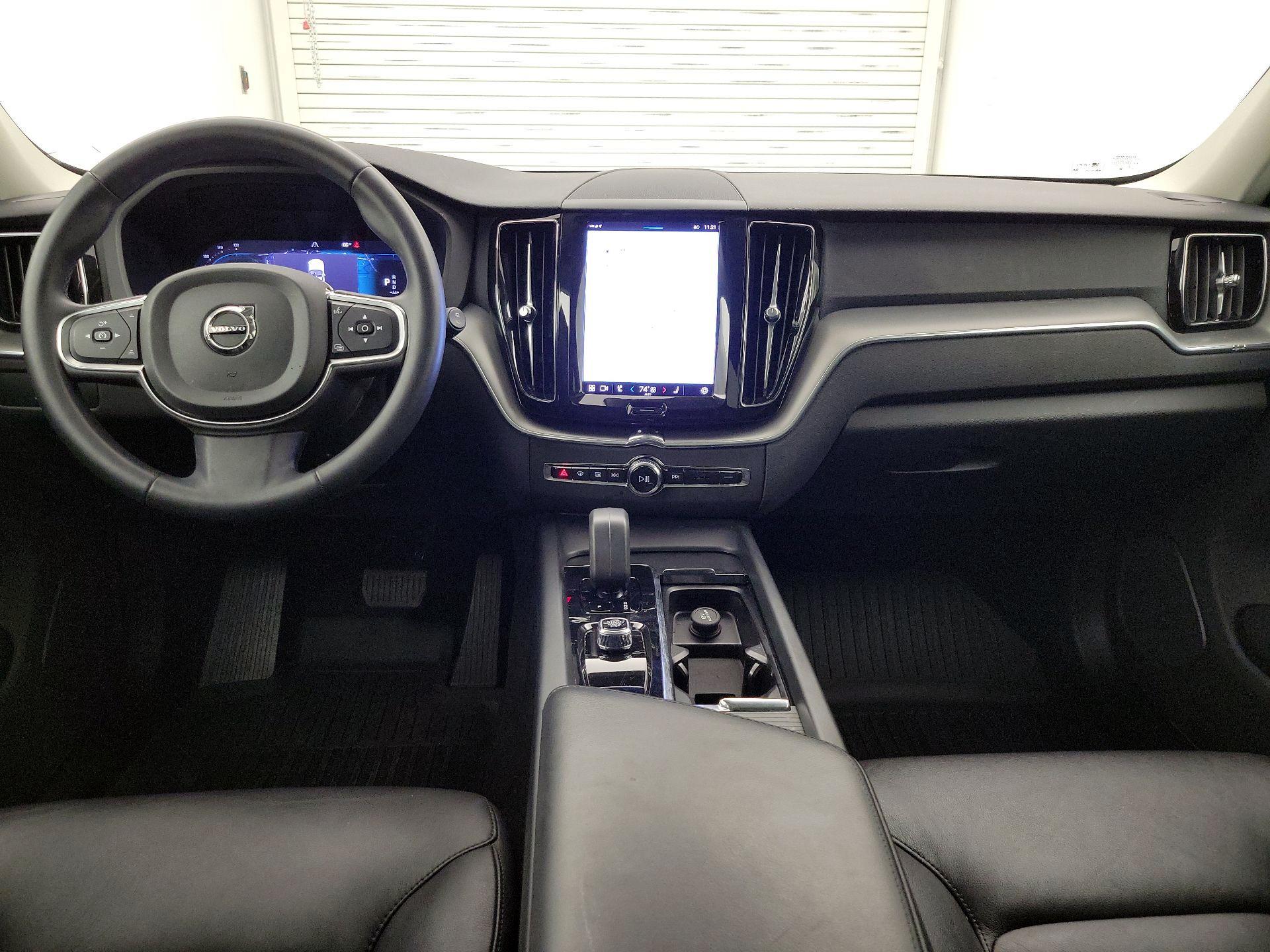 Thumbnail: 2023 Volvo XC60 - 9