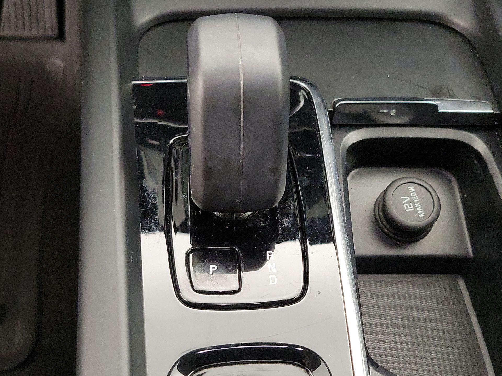 Thumbnail: 2023 Volvo XC60 - 18