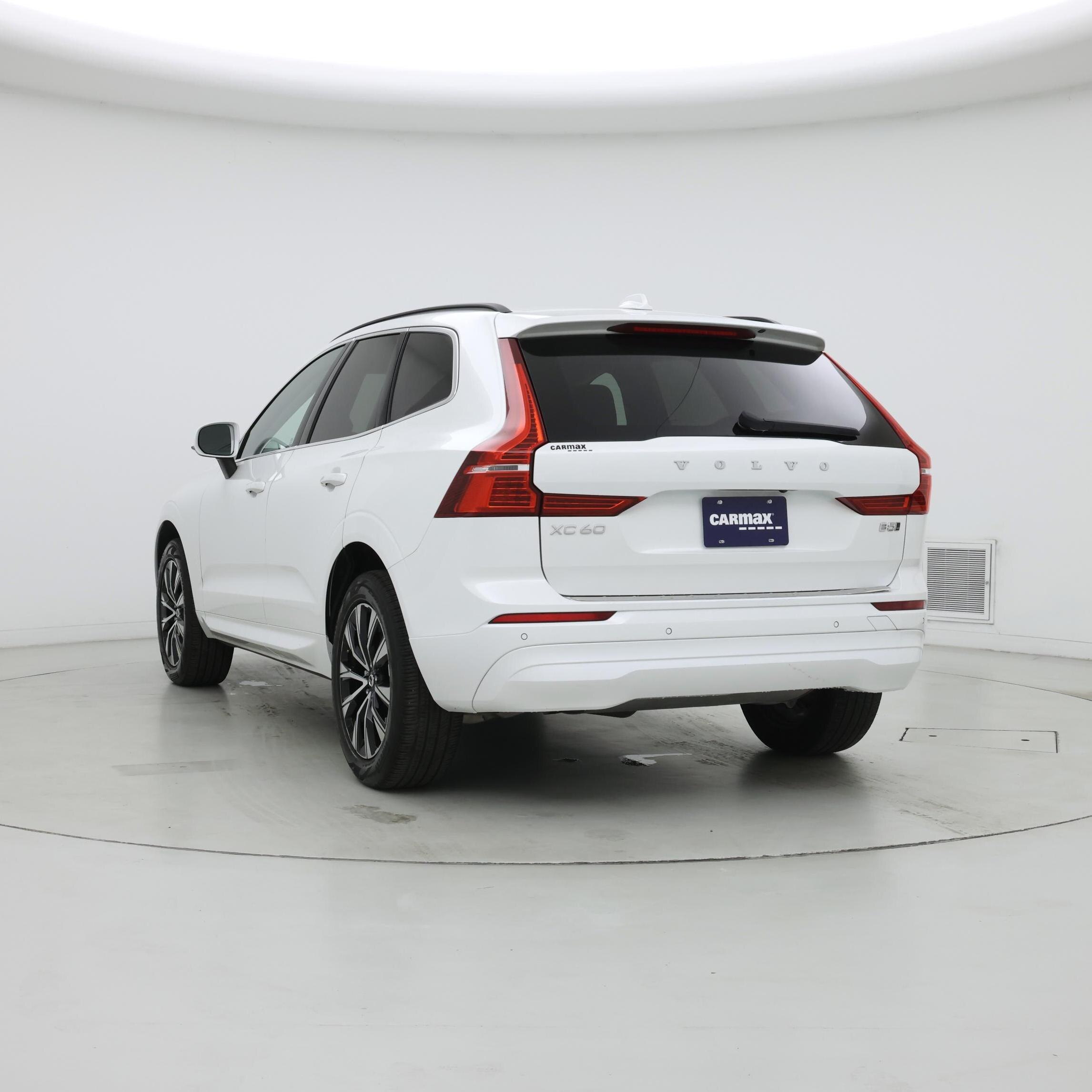 Thumbnail: 2023 Volvo XC60 - 2