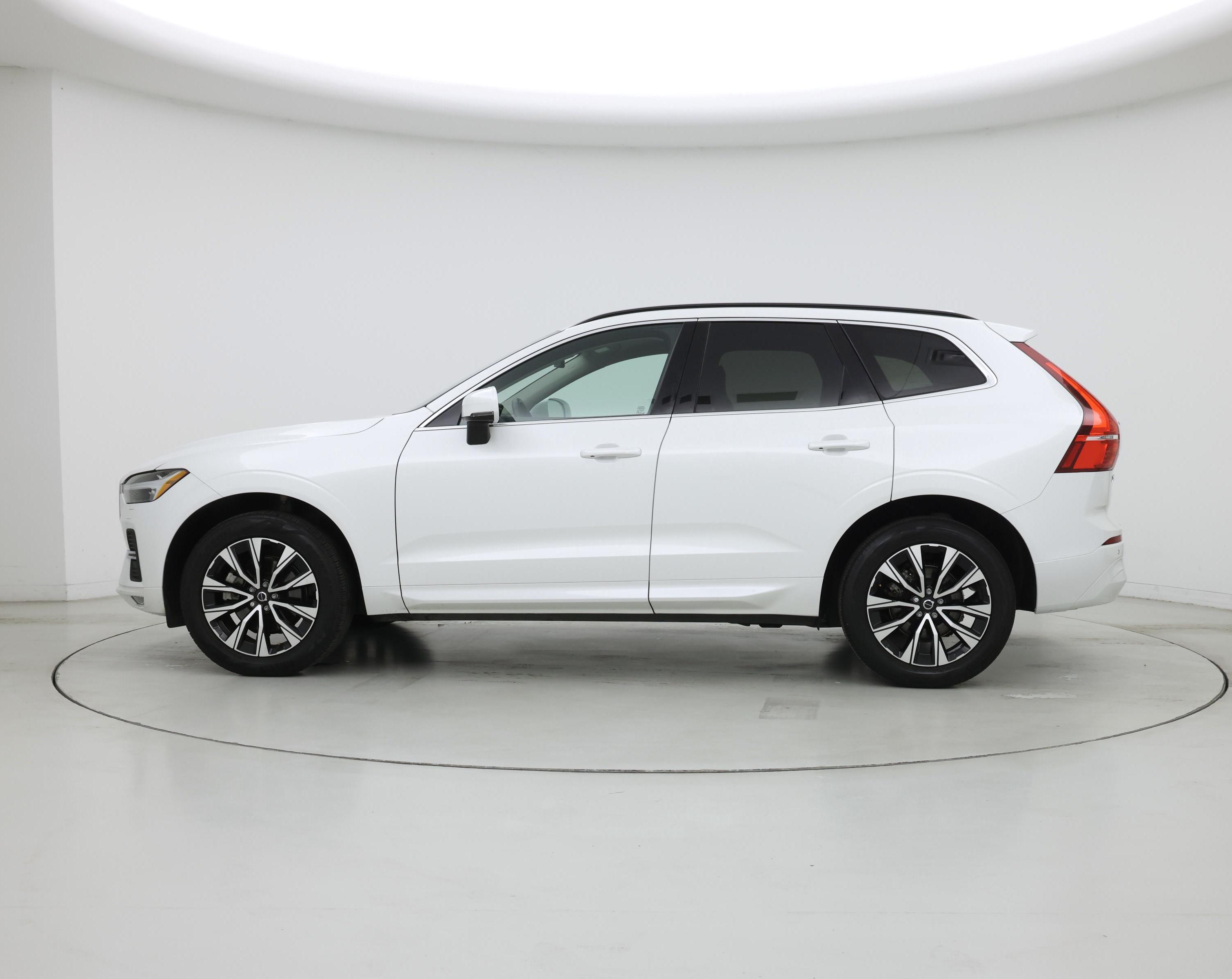 Thumbnail: 2023 Volvo XC60 - 3