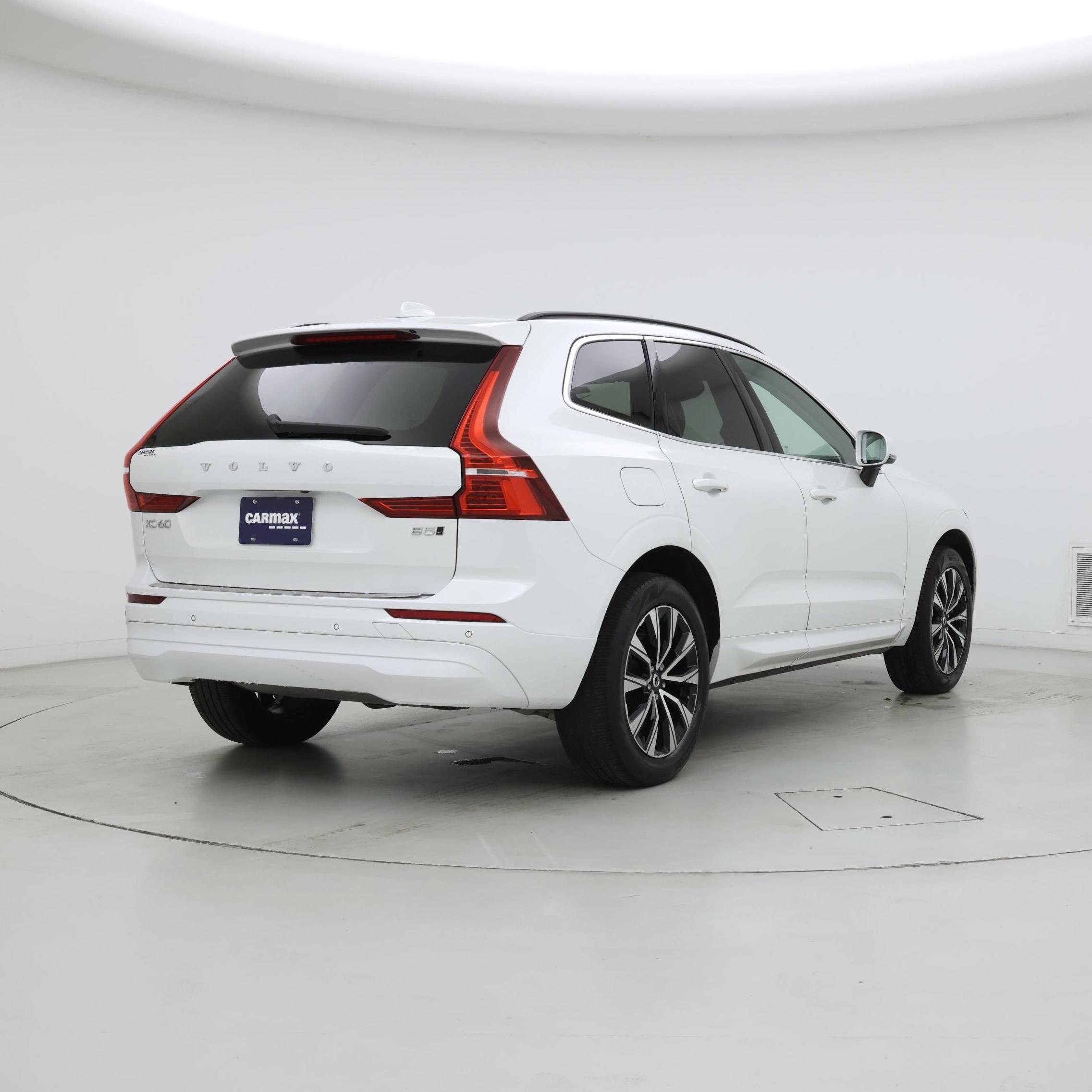 Thumbnail: 2023 Volvo XC60 - 8