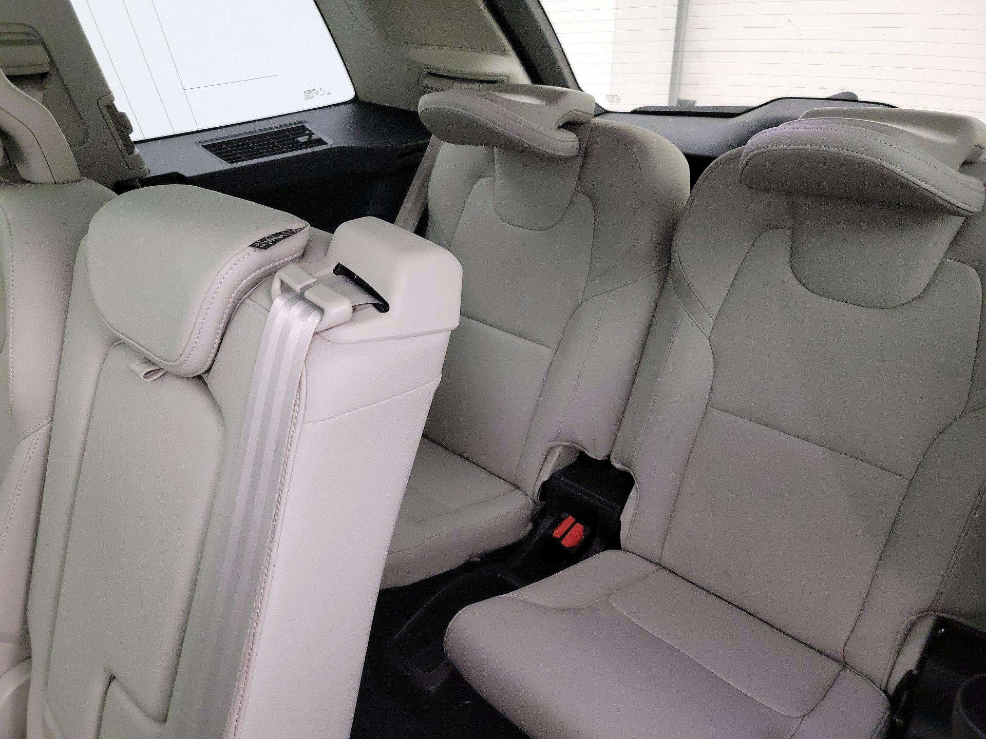 Thumbnail: 2023 Volvo XC90 - 20