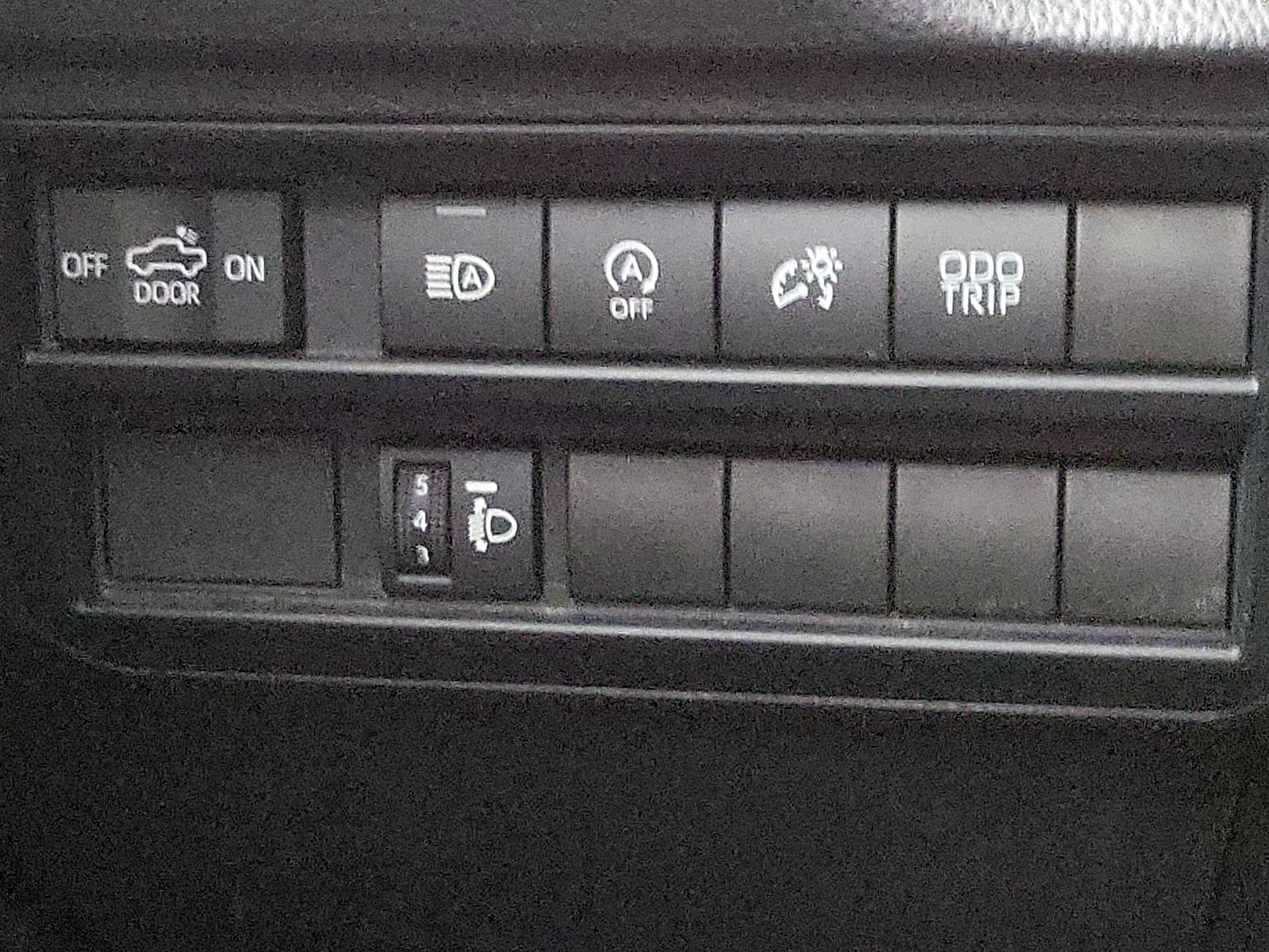 Thumbnail: 2022 Toyota Tundra - 13