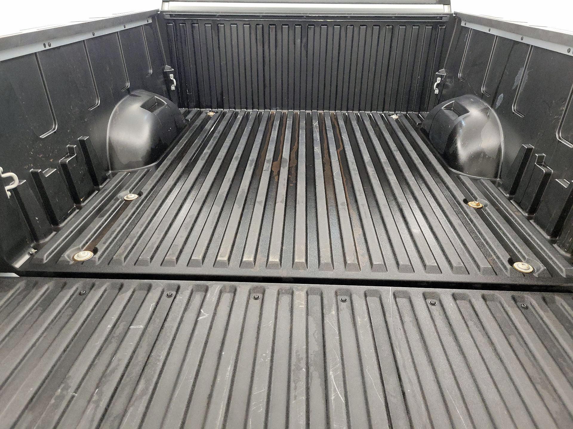 Thumbnail: 2022 Toyota Tundra - 20