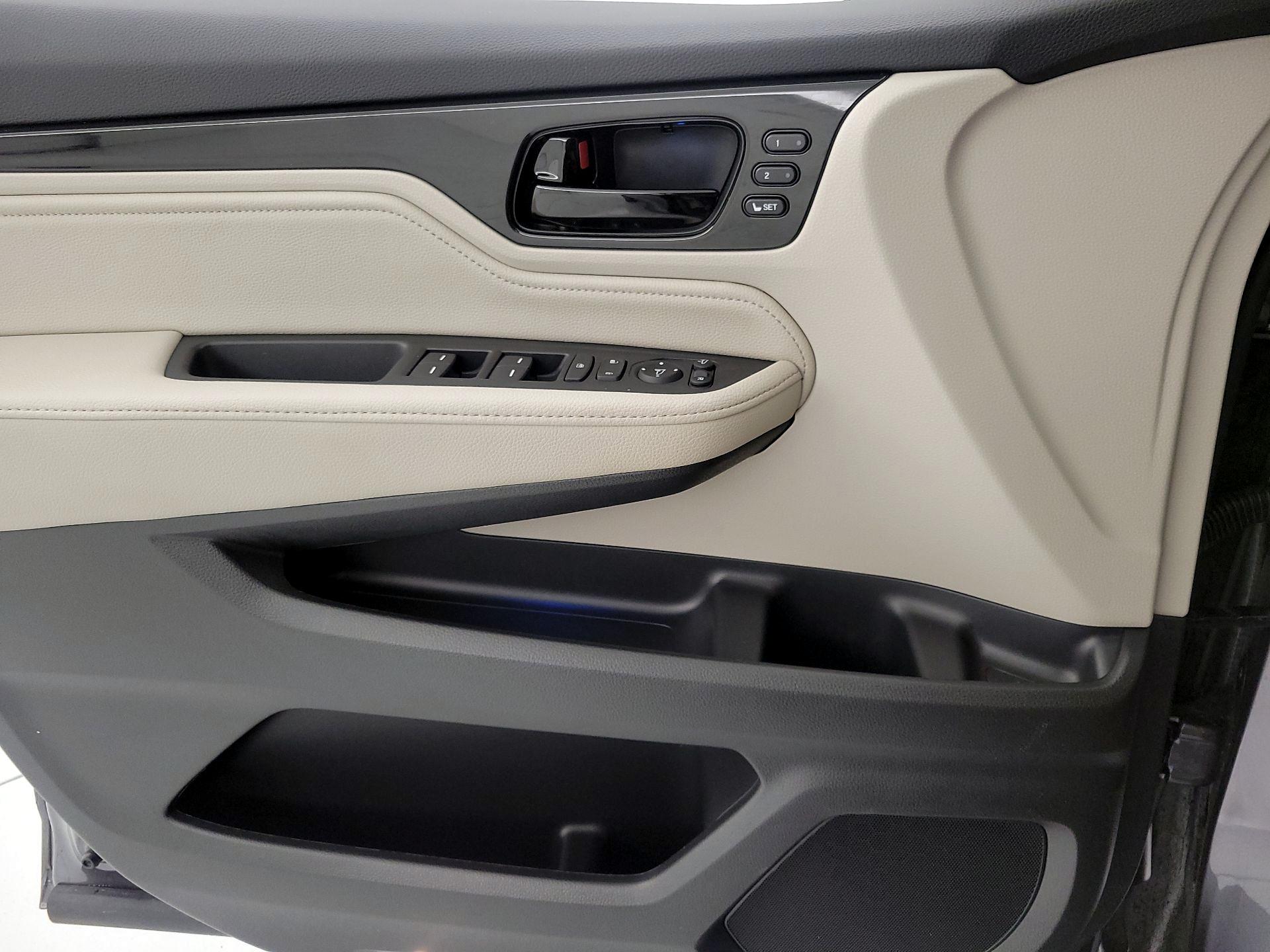 Thumbnail: 2026 Honda Odyssey - 12