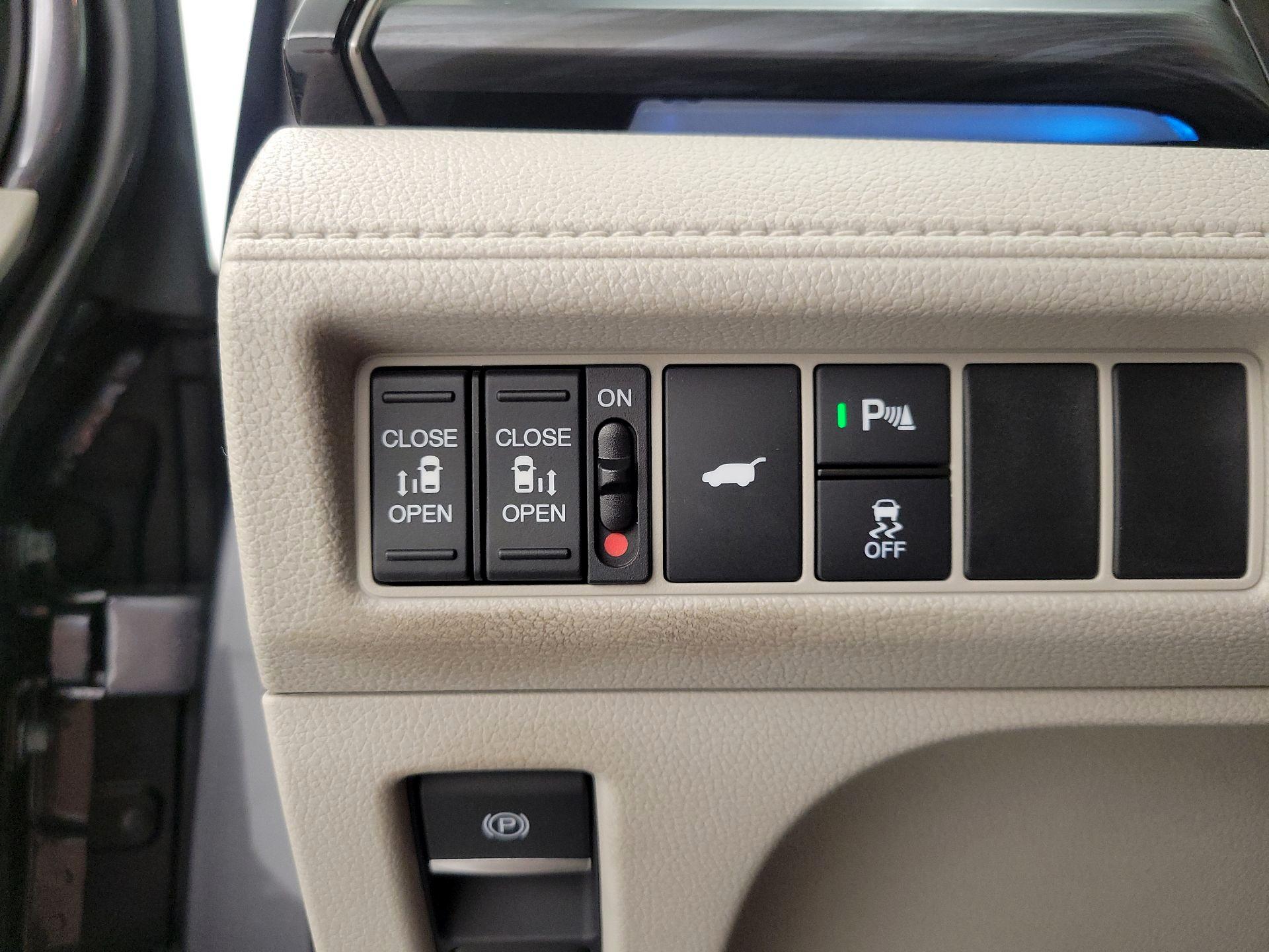 Thumbnail: 2026 Honda Odyssey - 13