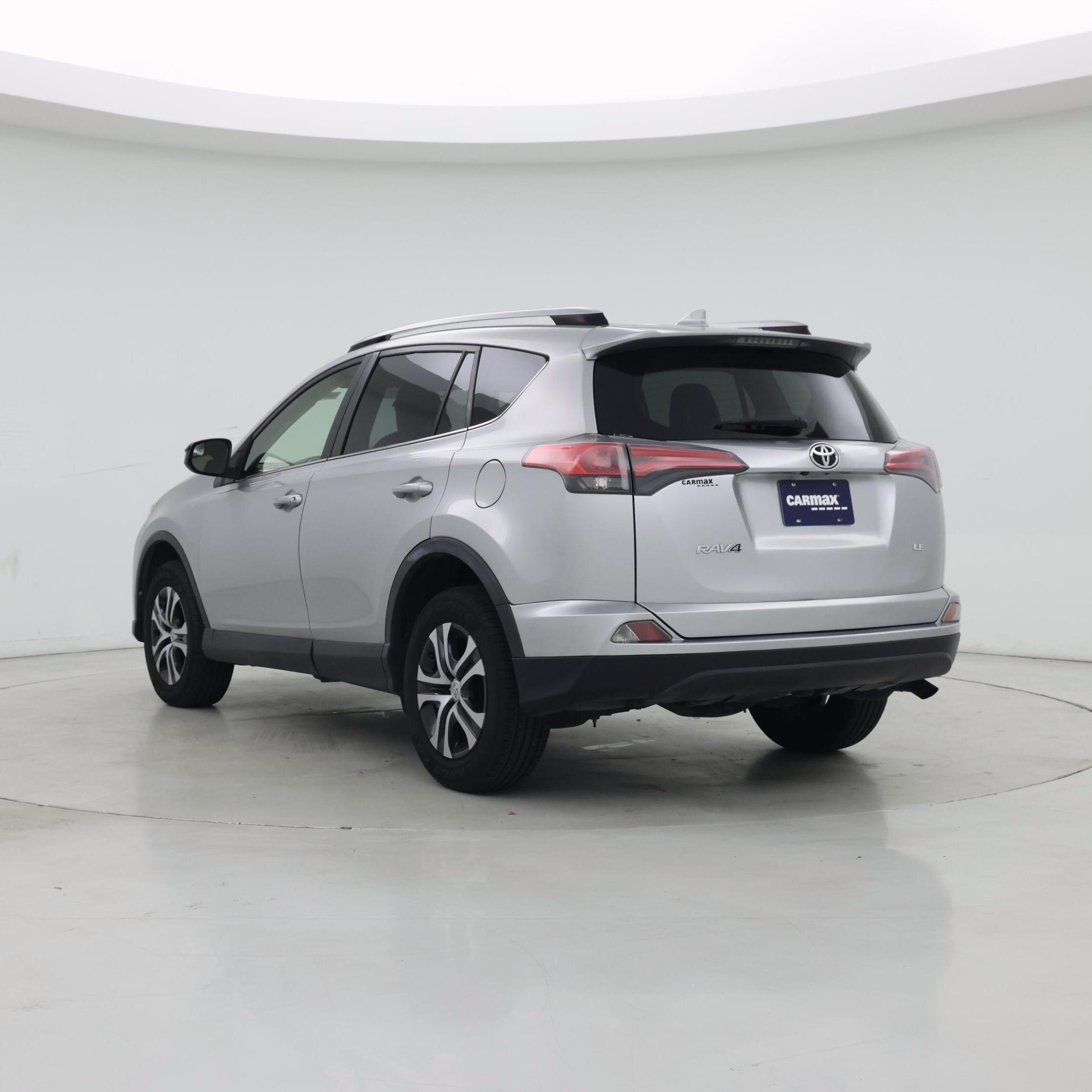 Thumbnail: 2018 Toyota RAV4 - 2