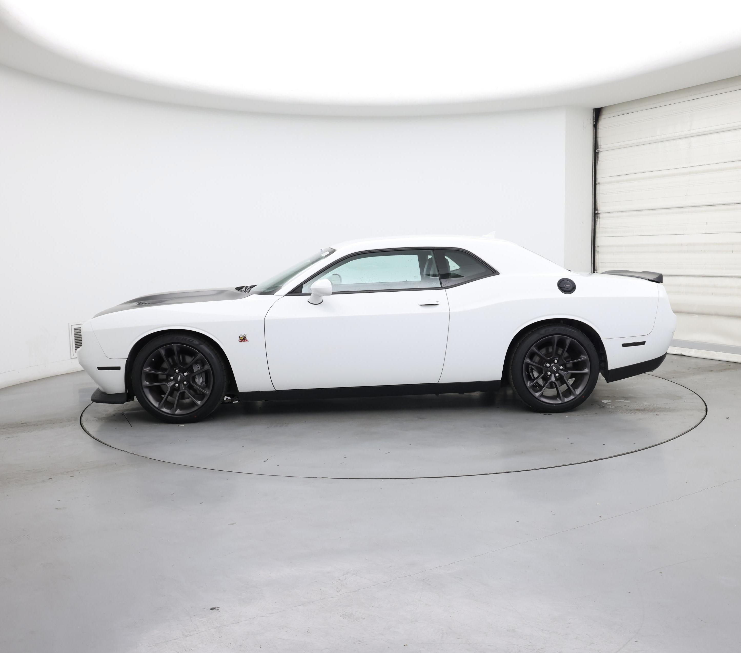 Thumbnail: 2022 Dodge Challenger - 3