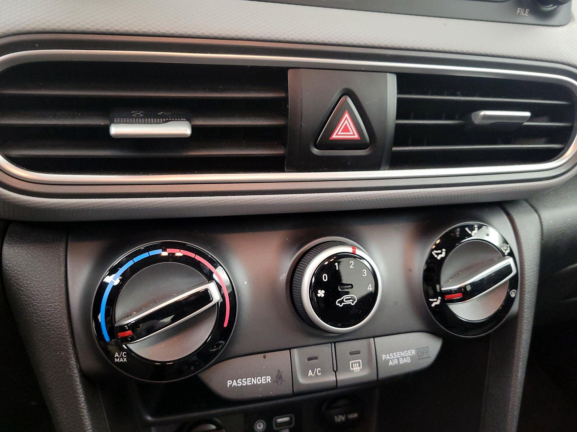 Thumbnail: 2021 Hyundai Kona - 16