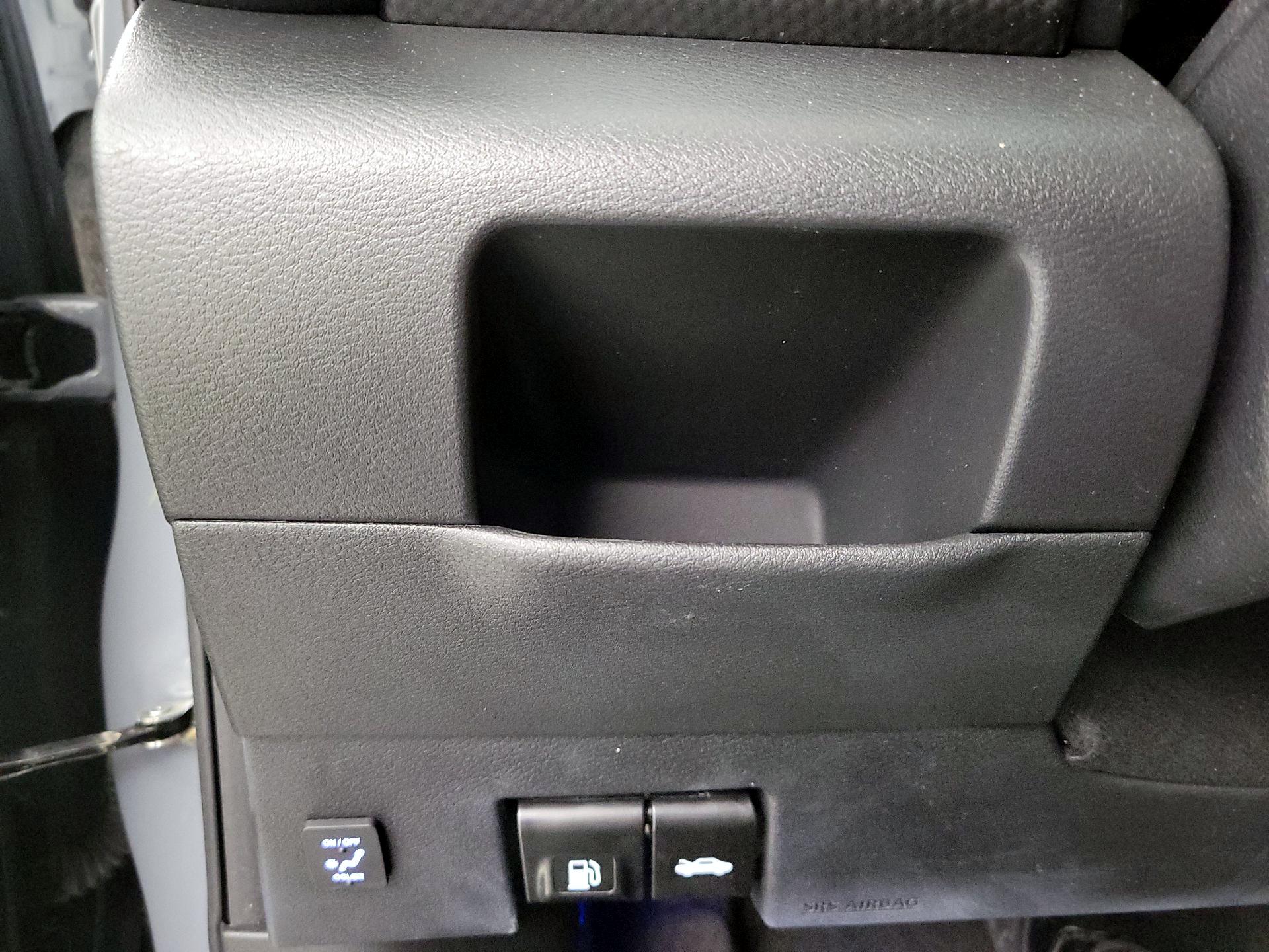 Thumbnail: 2021 Nissan Kicks - 11