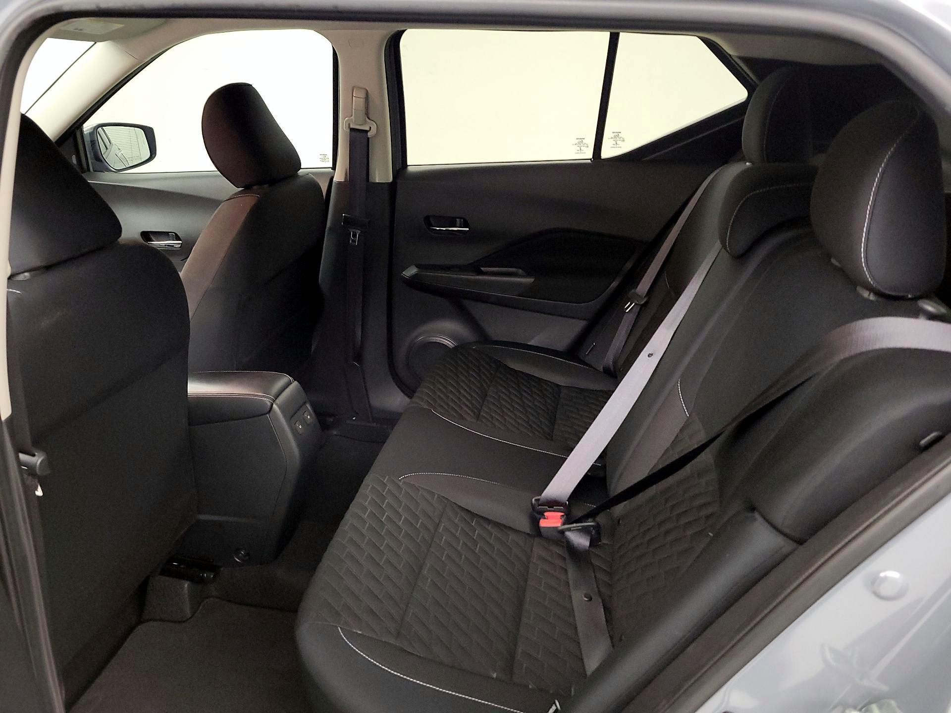 Thumbnail: 2021 Nissan Kicks - 16