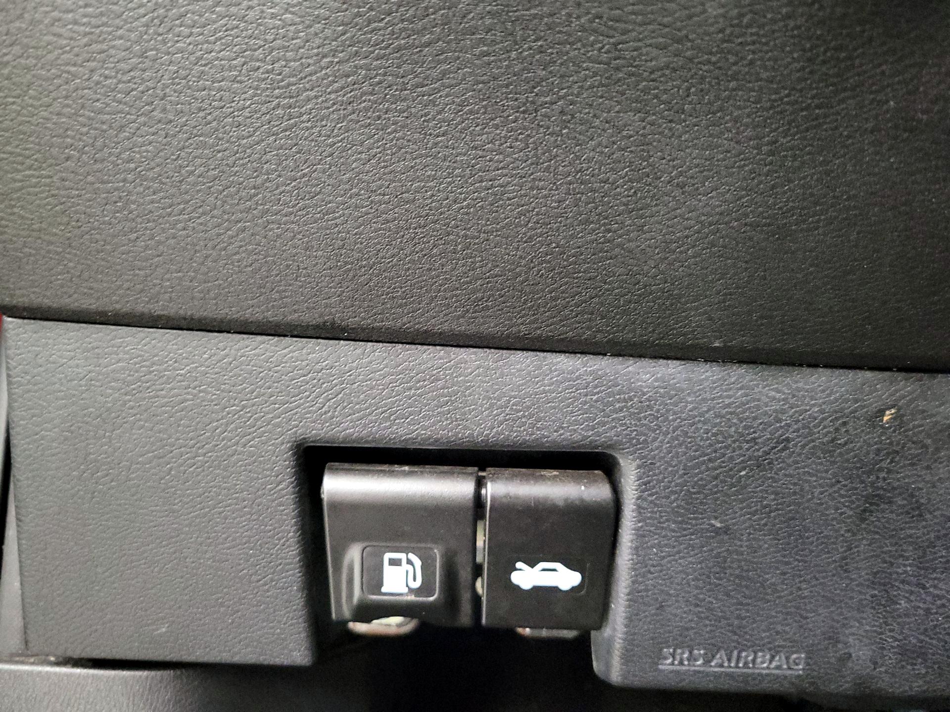 Thumbnail: 2023 Nissan Kicks - 13