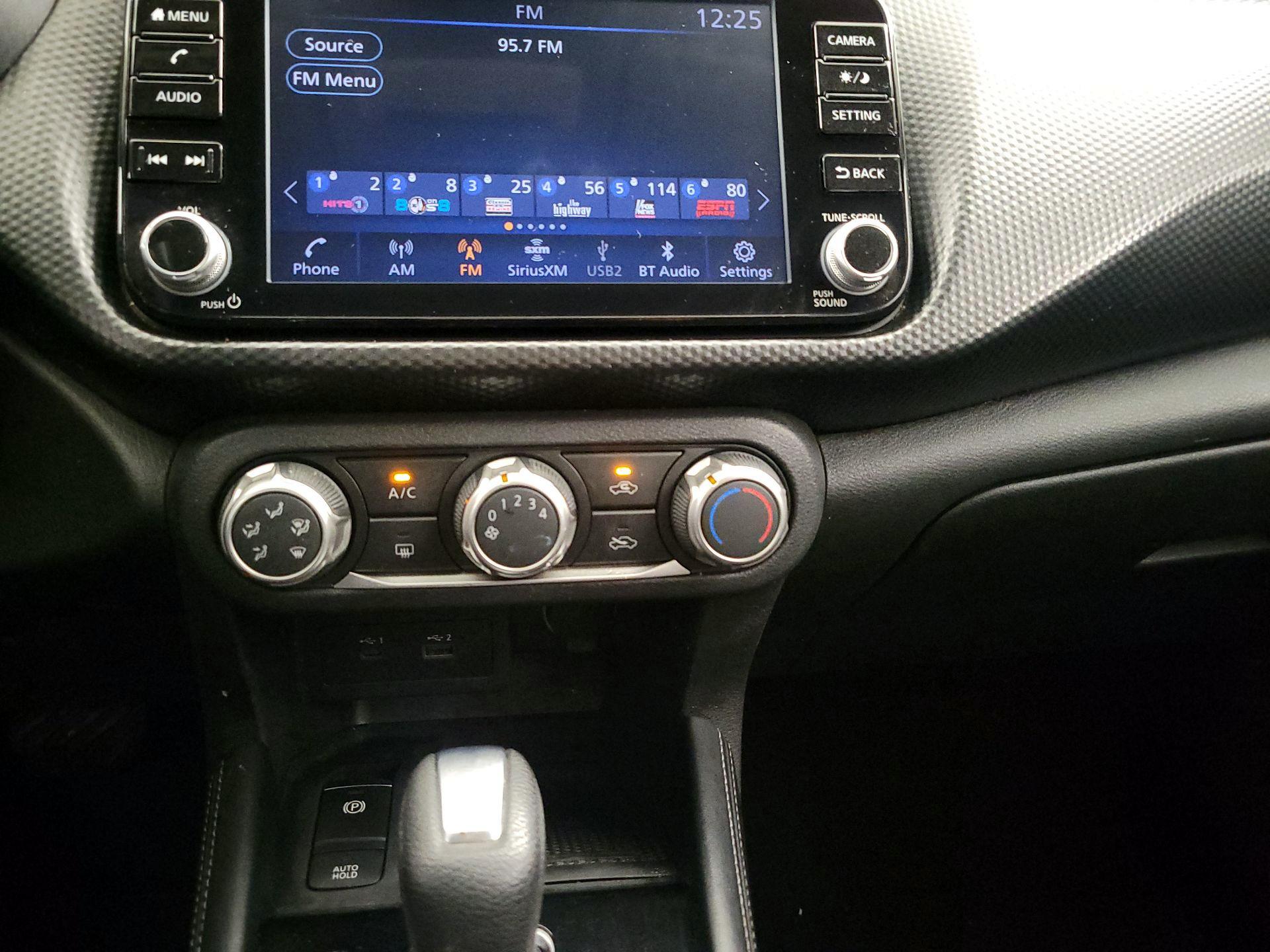 Thumbnail: 2023 Nissan Kicks - 16