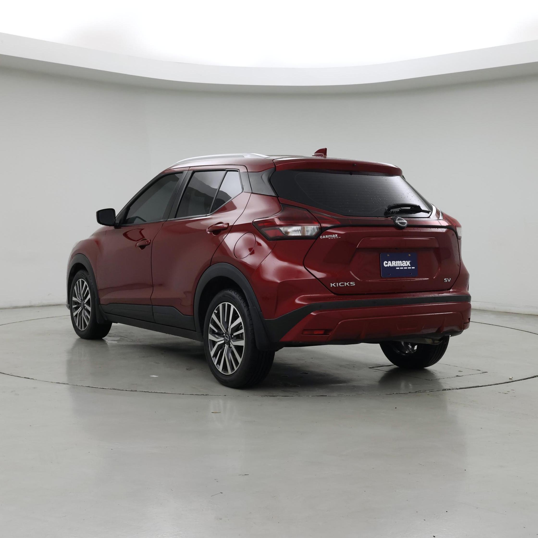 Thumbnail: 2023 Nissan Kicks - 2