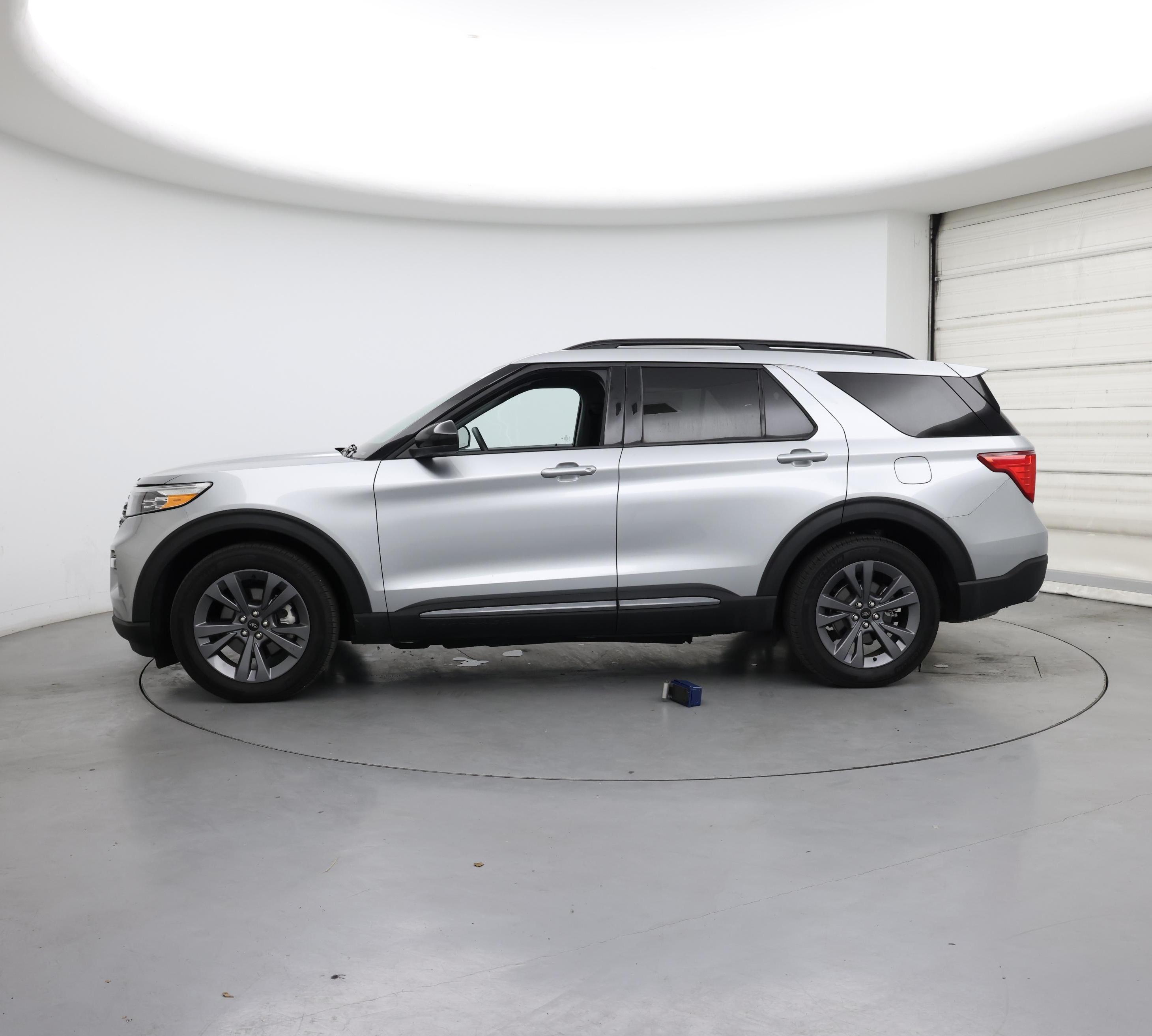 Thumbnail: 2023 Ford Explorer - 3