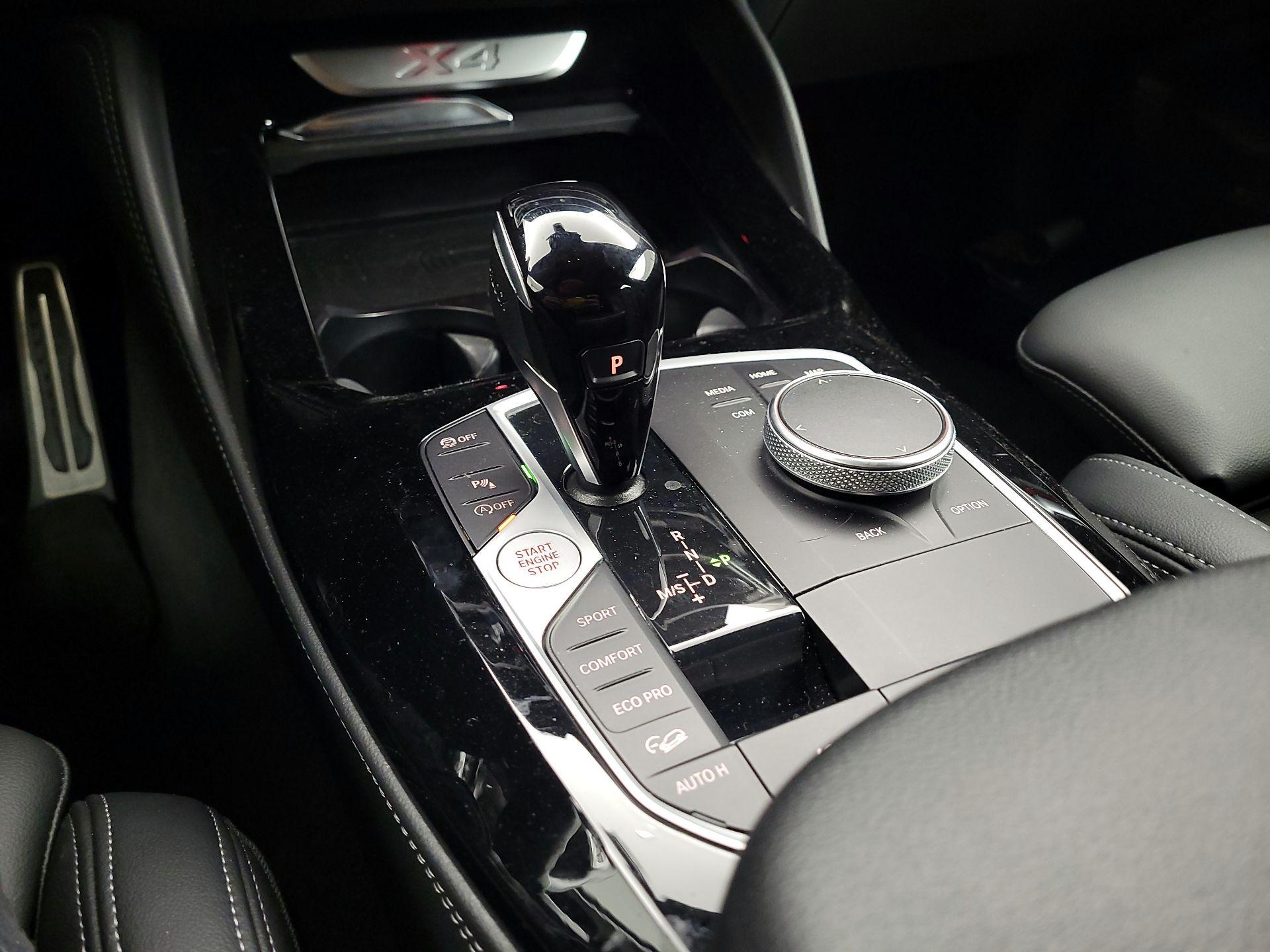 Thumbnail: 2023 BMW X4 - 18