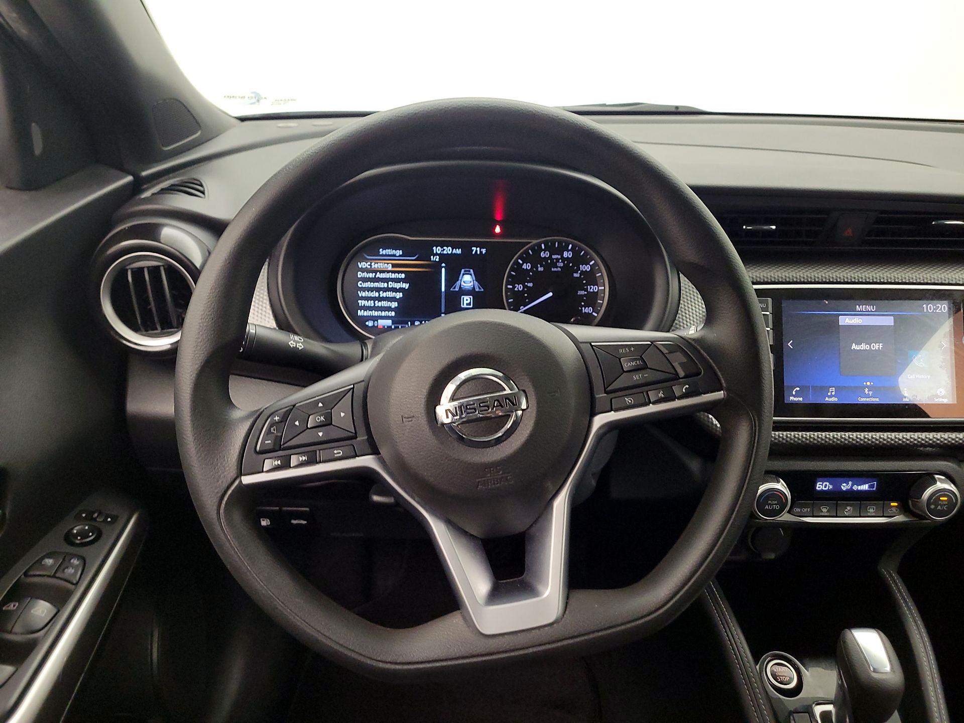 Thumbnail: 2020 Nissan Kicks - 10