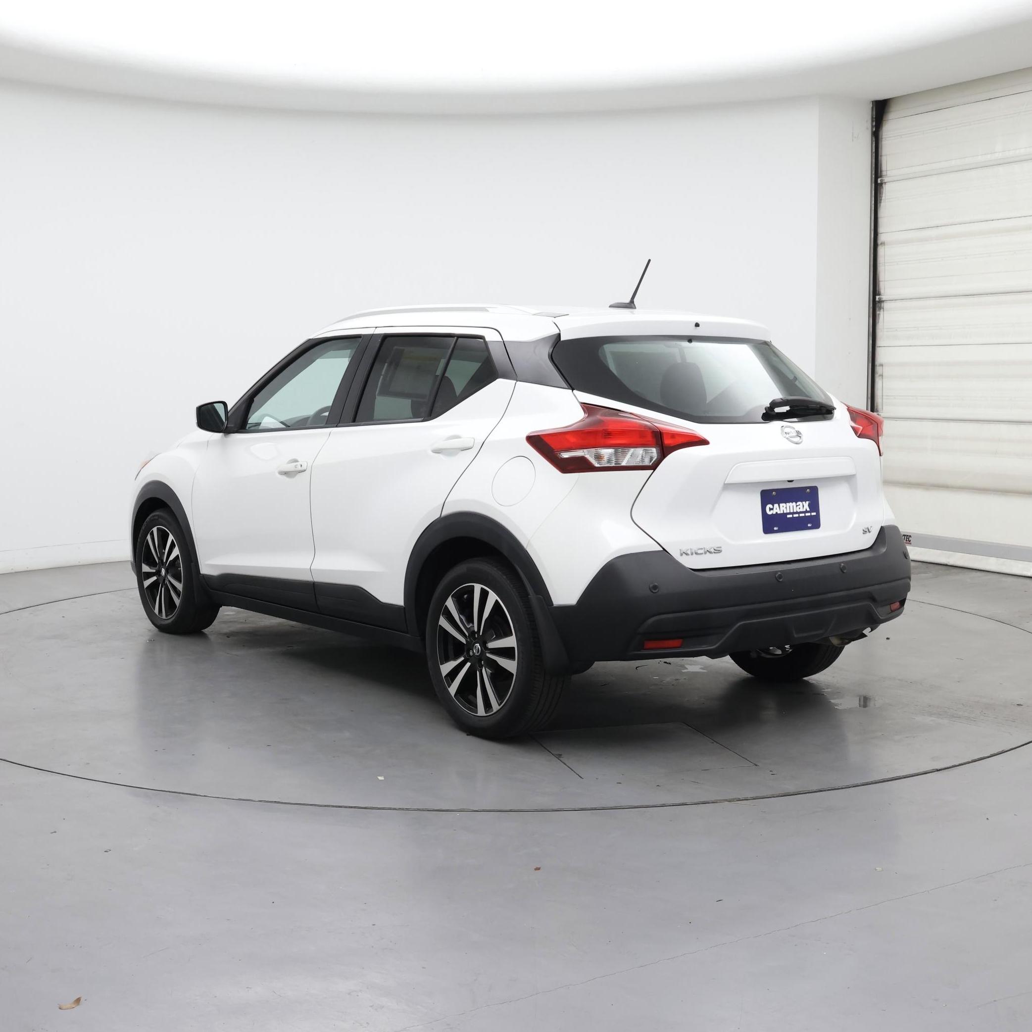 Thumbnail: 2020 Nissan Kicks - 2