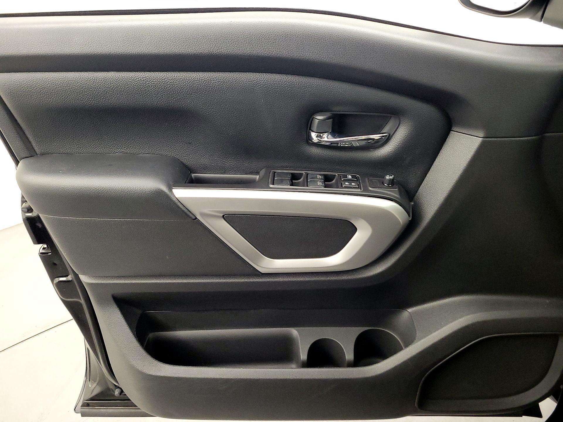 Thumbnail: 2021 Nissan Titan - 12