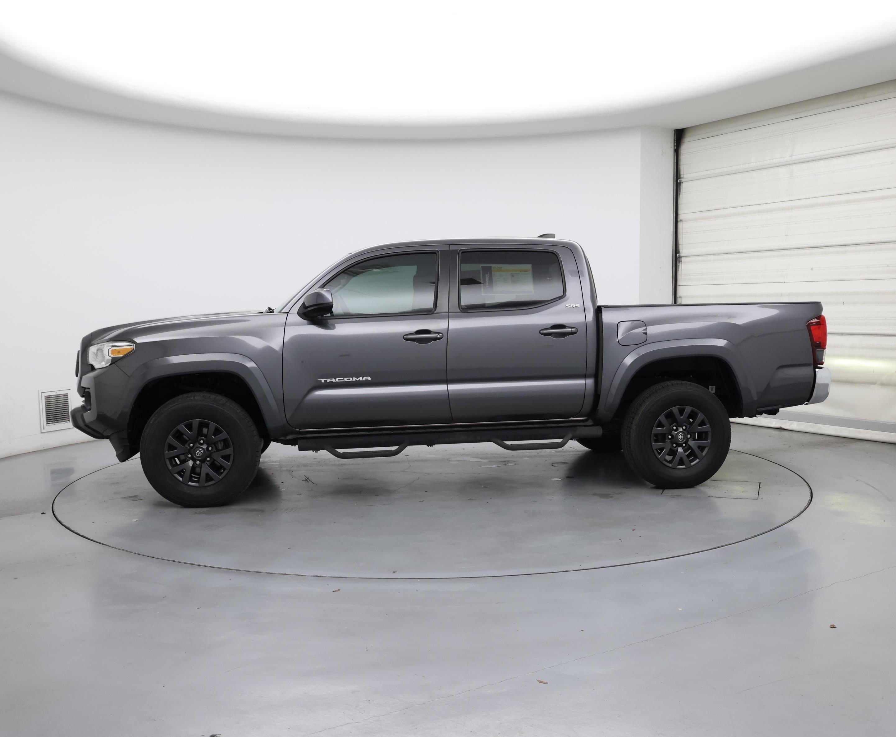 Thumbnail: 2021 Toyota Tacoma - 3