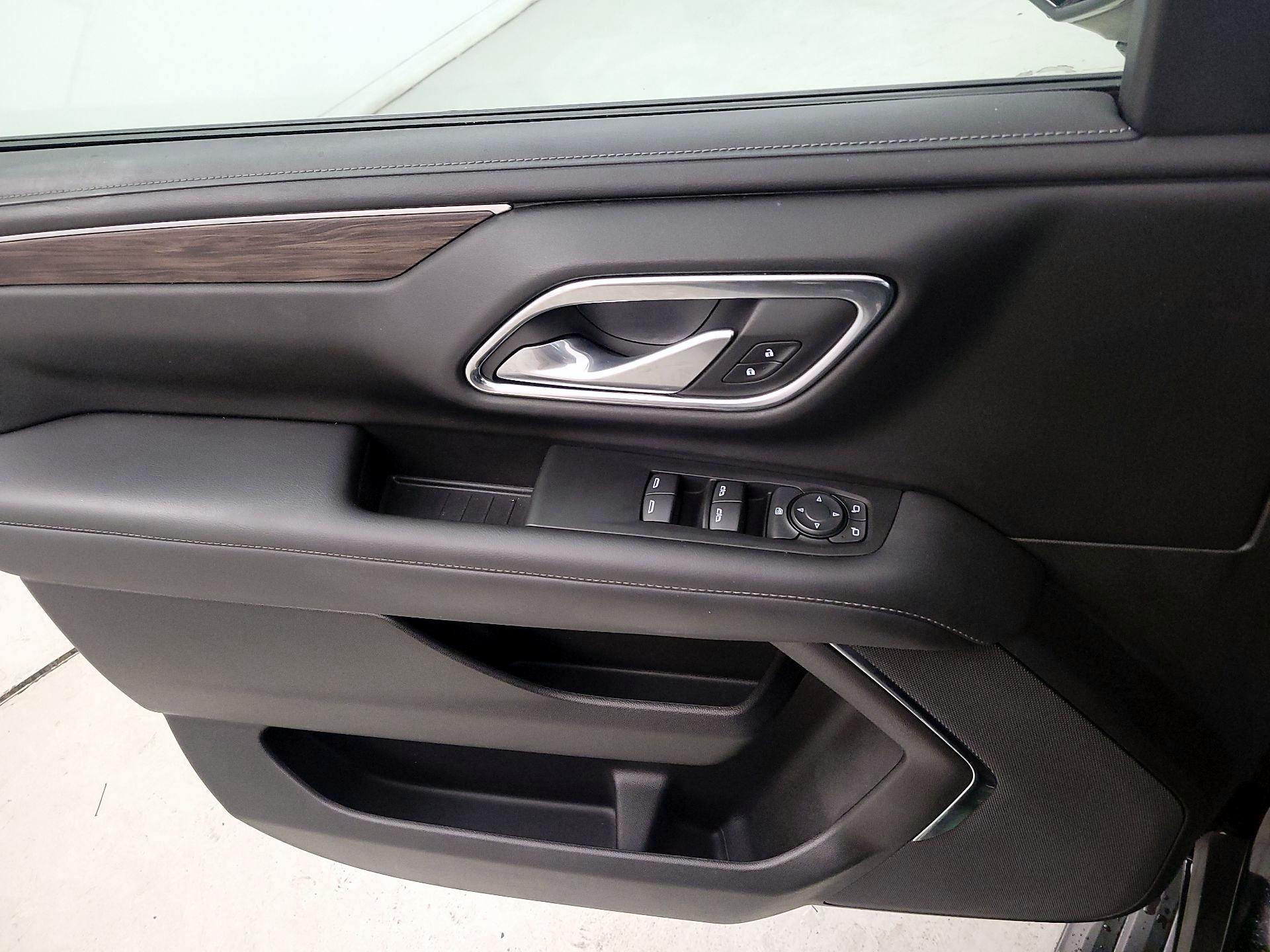 Thumbnail: 2022 Chevrolet Tahoe - 12