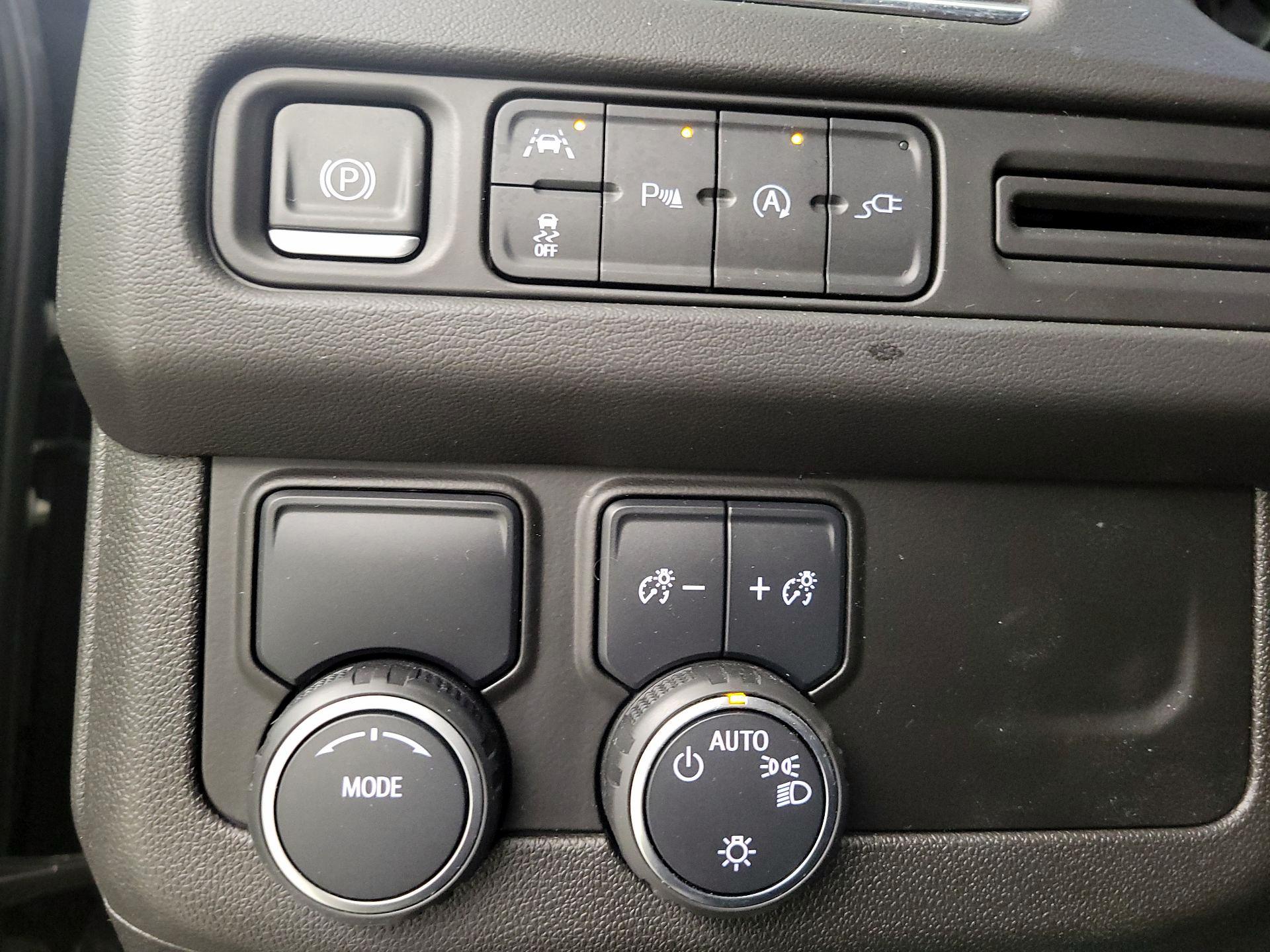 Thumbnail: 2022 Chevrolet Tahoe - 13