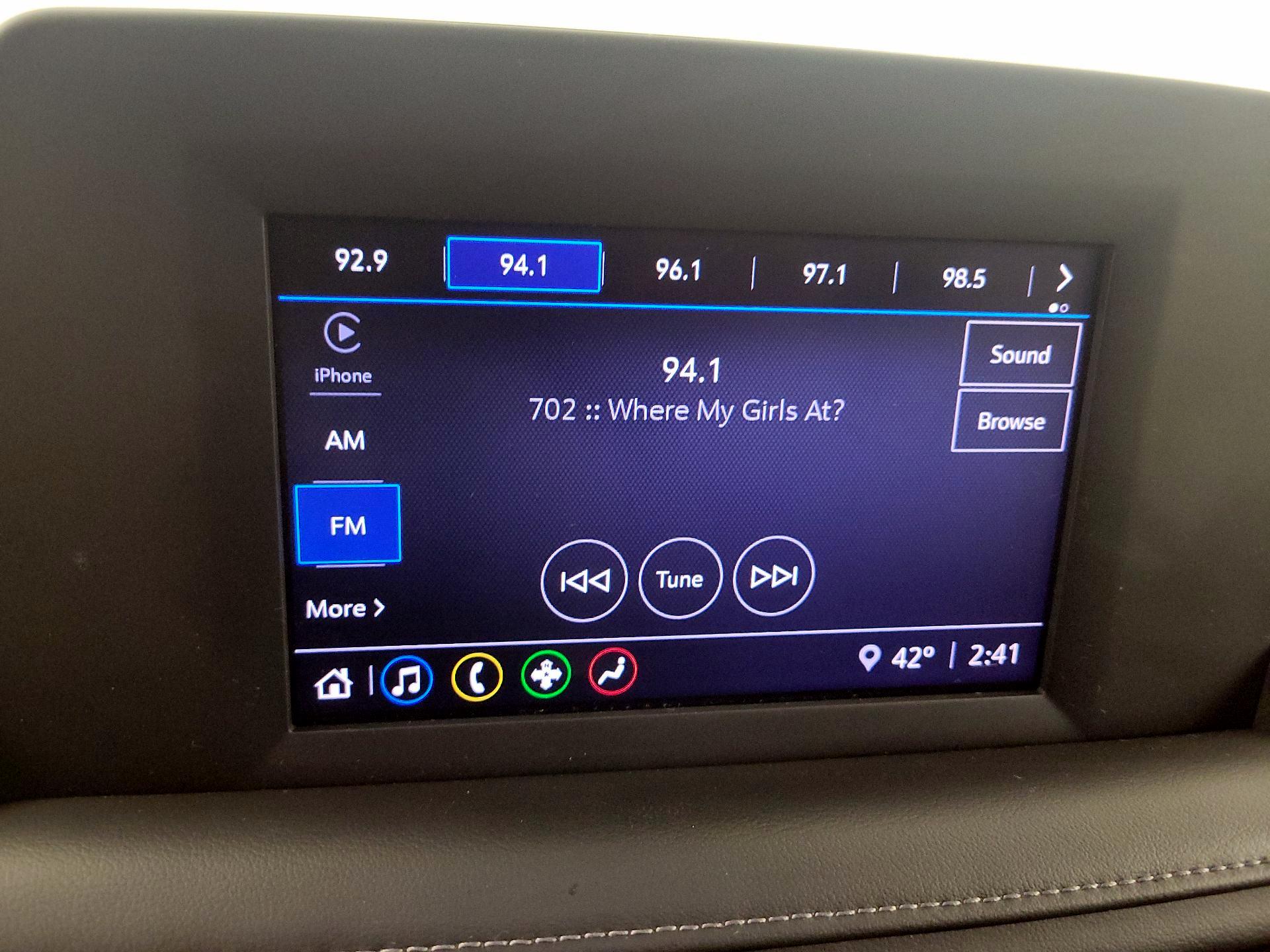 Thumbnail: 2022 Chevrolet Tahoe - 15