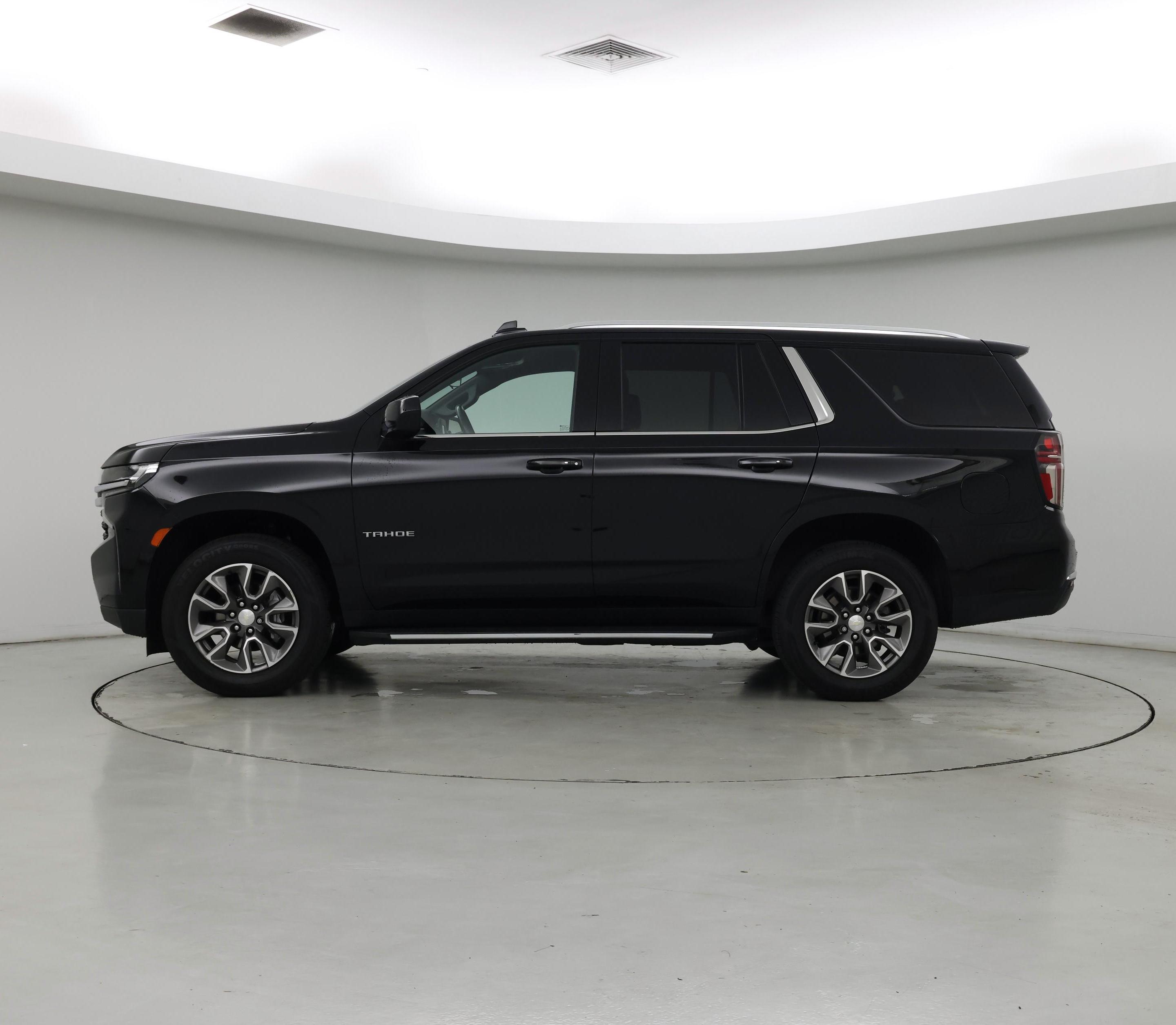 Thumbnail: 2022 Chevrolet Tahoe - 3