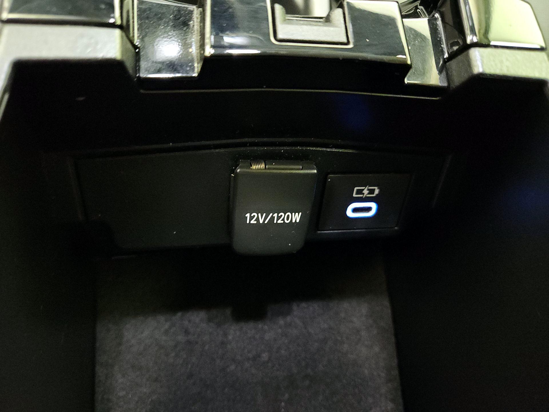 Thumbnail: 2022 Toyota Corolla - 18