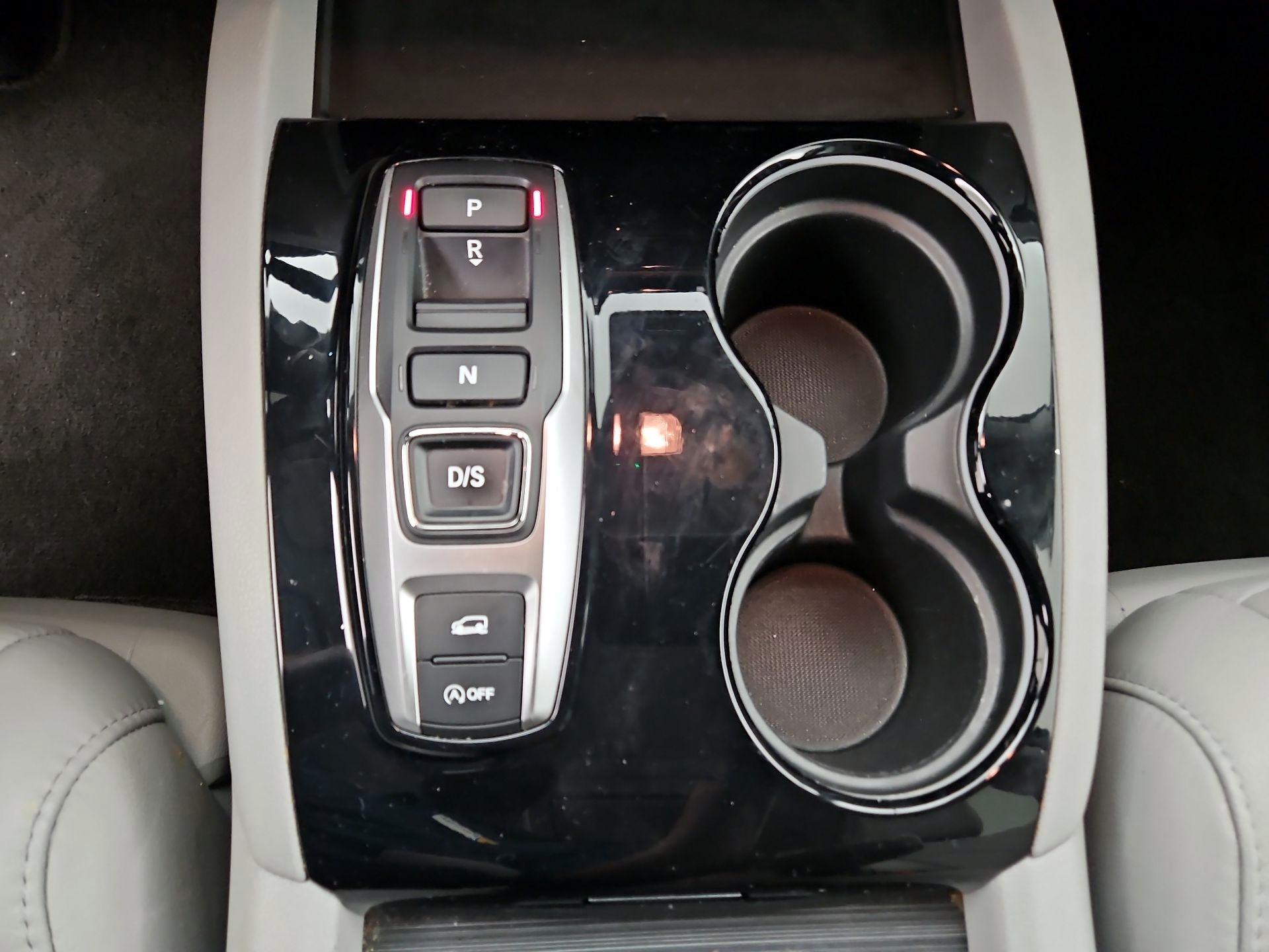 Thumbnail: 2022 Honda Pilot - 18