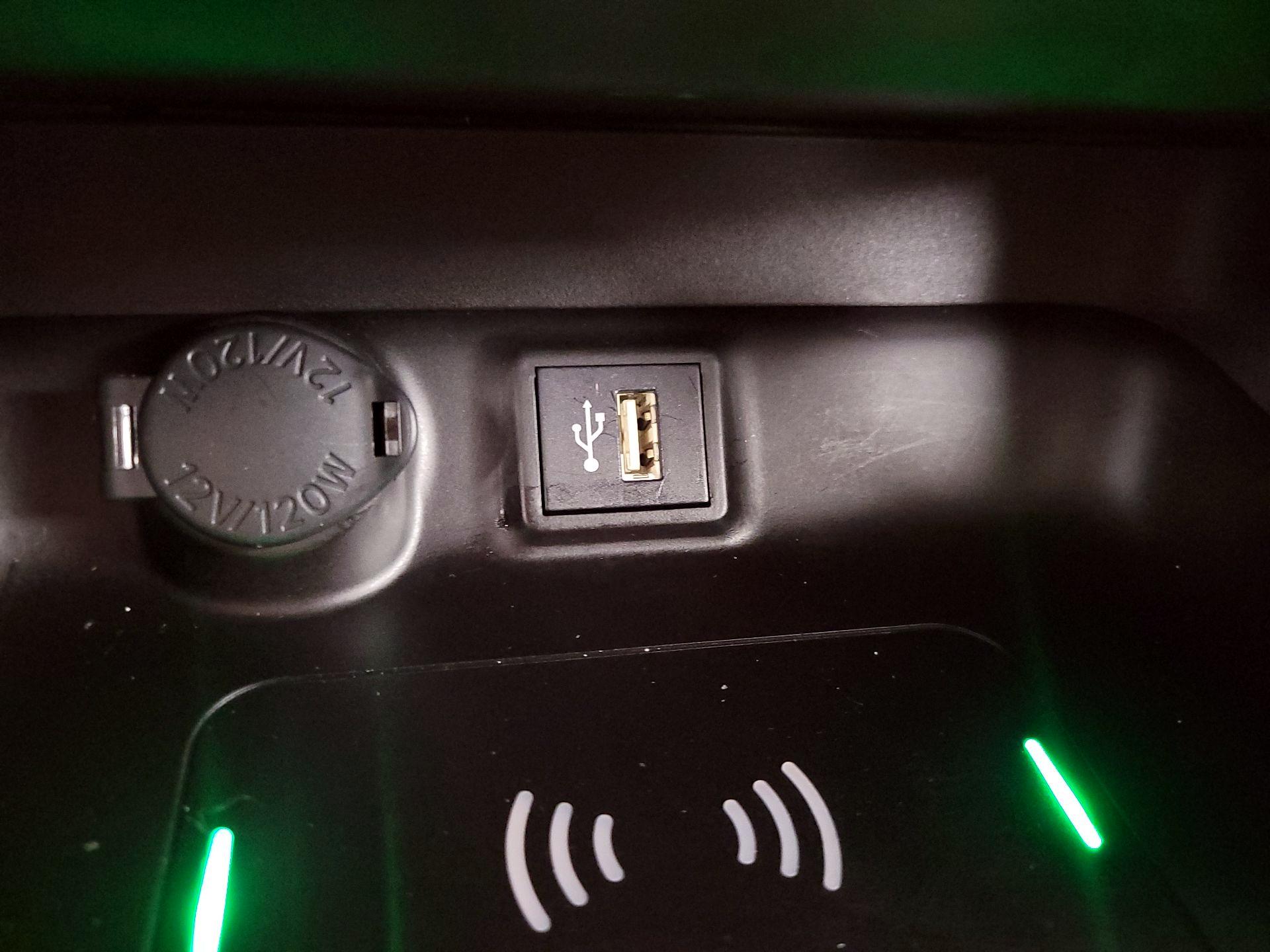 Thumbnail: 2024 Toyota RAV4 - 18