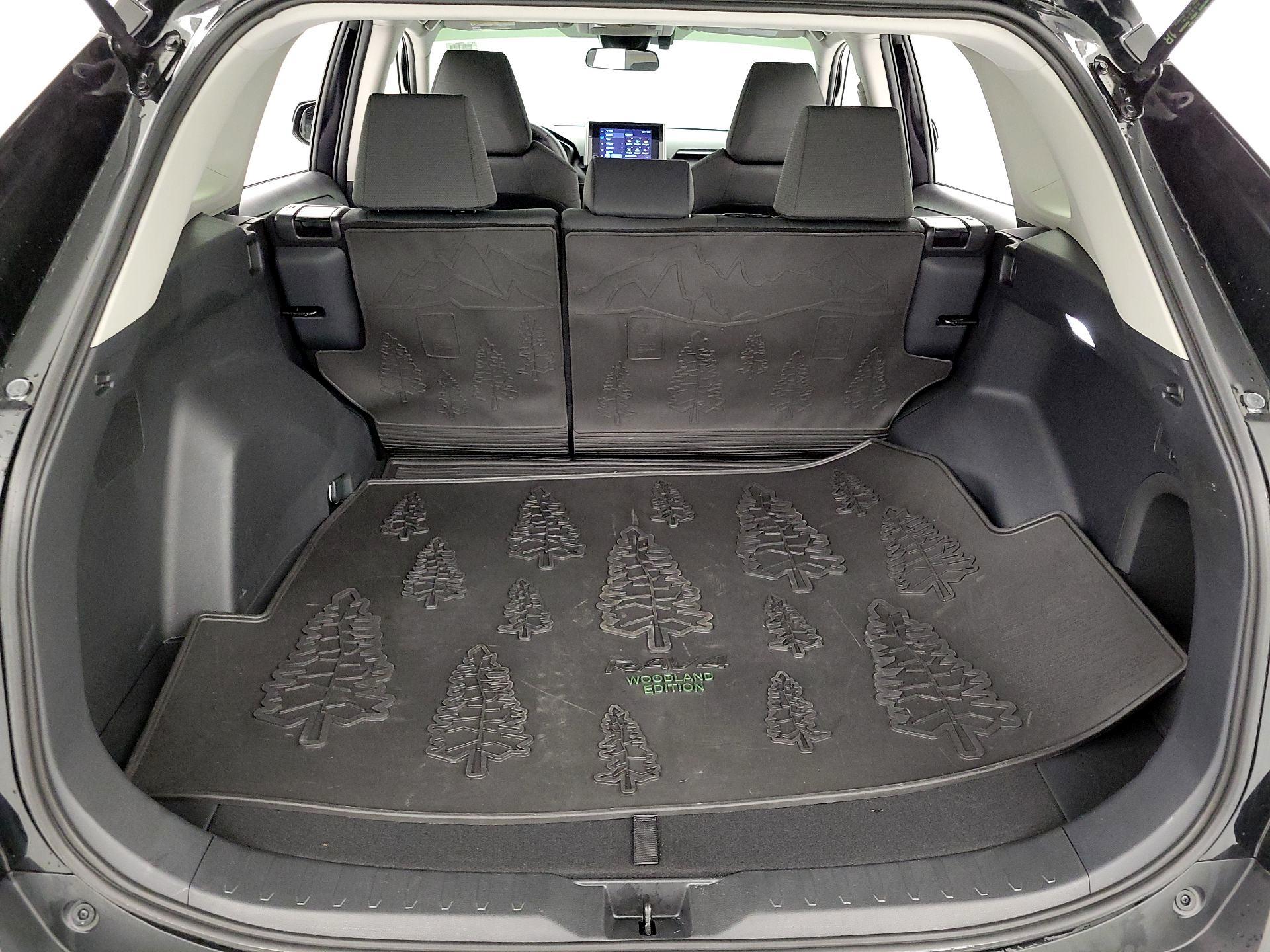 Thumbnail: 2024 Toyota RAV4 - 20