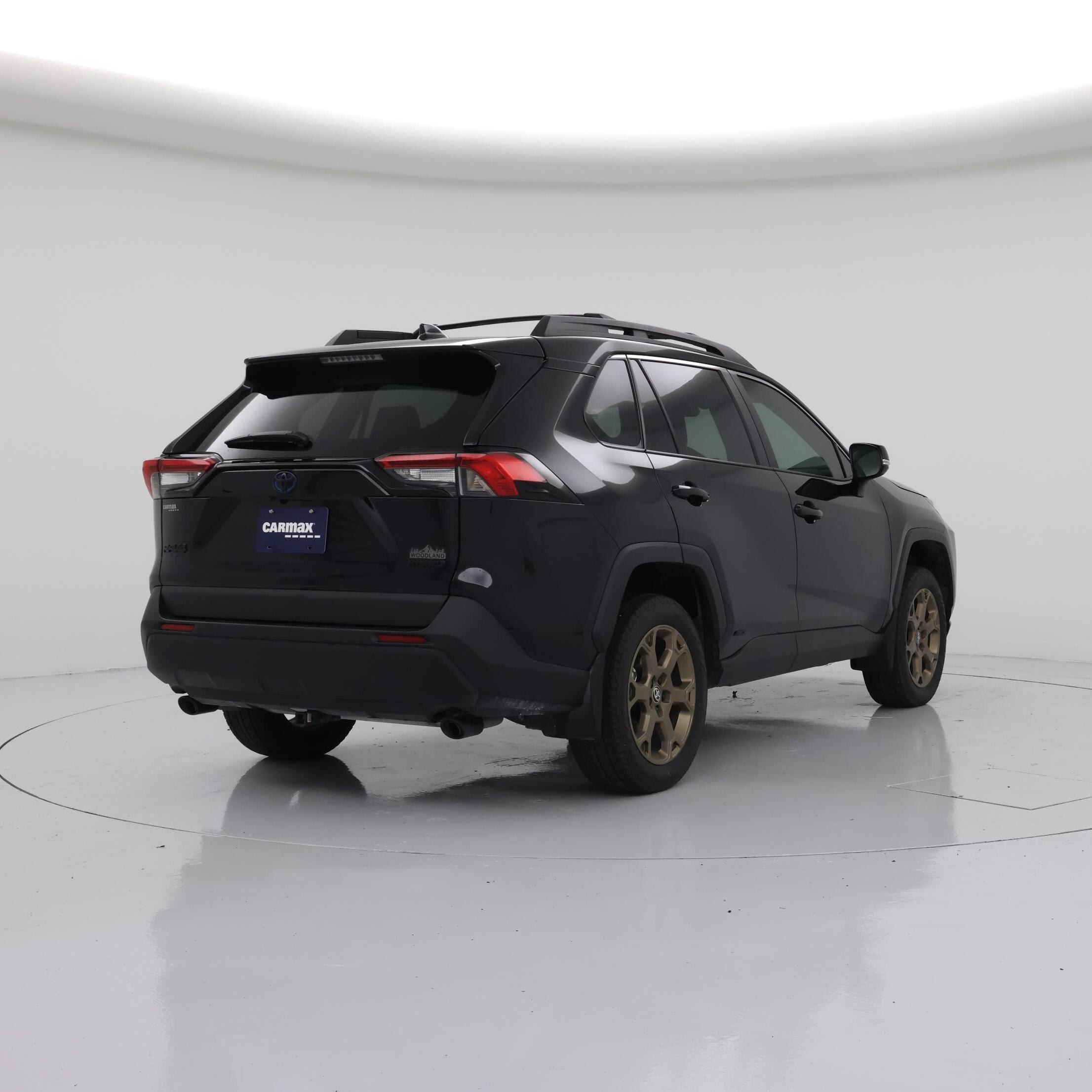 Thumbnail: 2024 Toyota RAV4 - 8