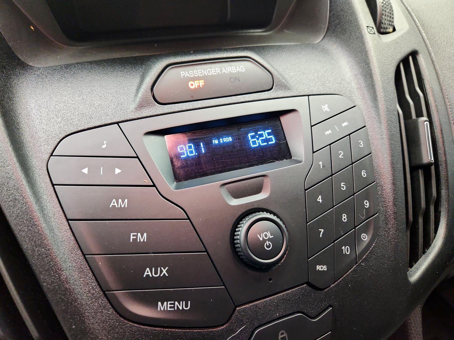 Thumbnail: 2016 Ford Transit Series - 14