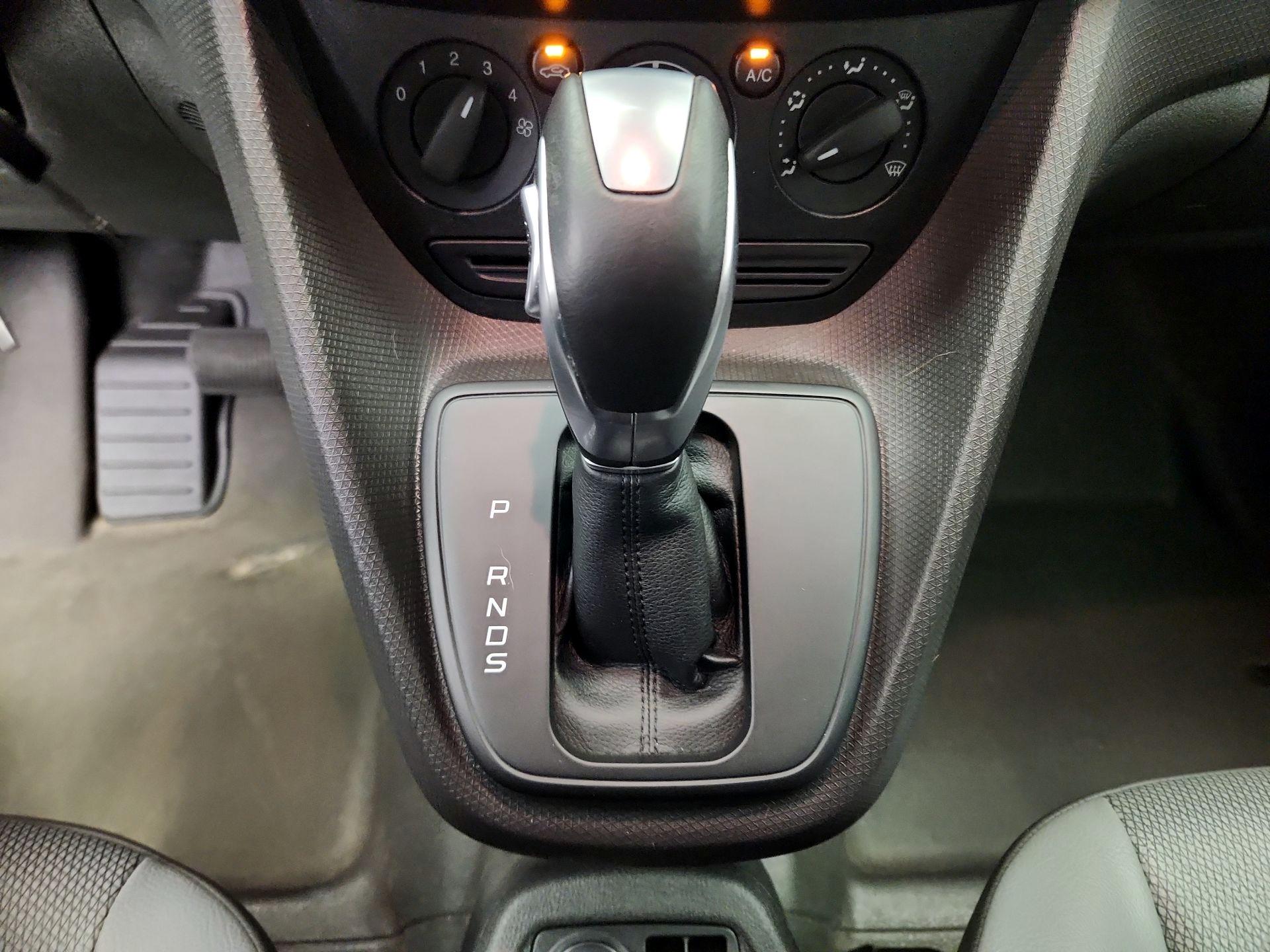 Thumbnail: 2016 Ford Transit Series - 16