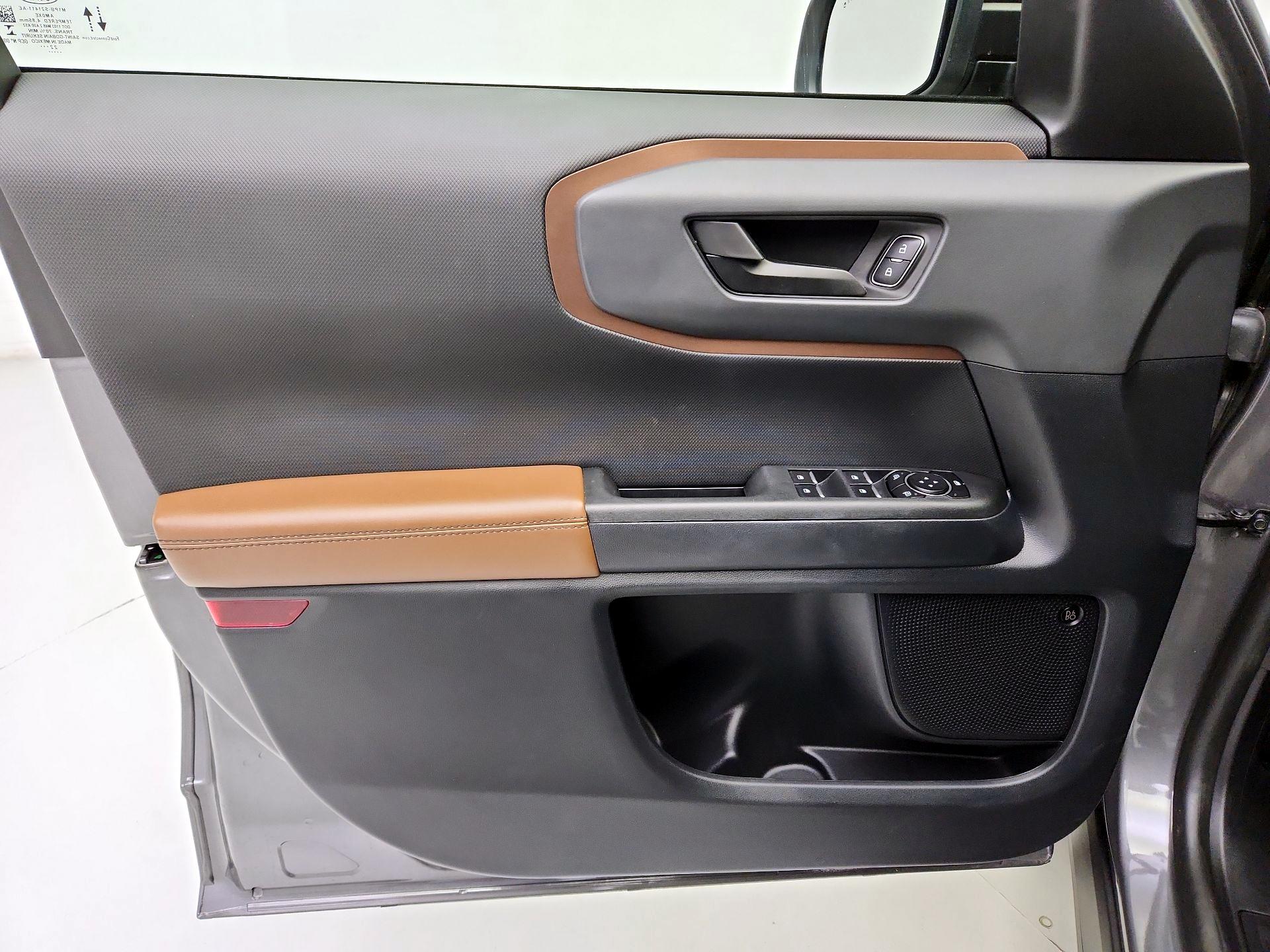 Thumbnail: 2022 Ford Bronco Sport - 12