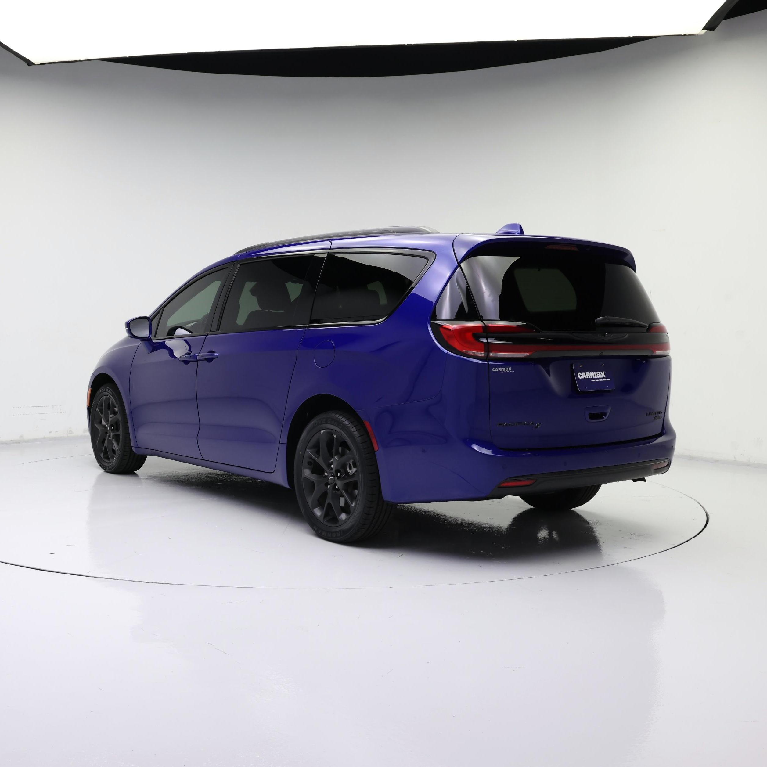 Thumbnail: 2021 Chrysler Pacifica - 2
