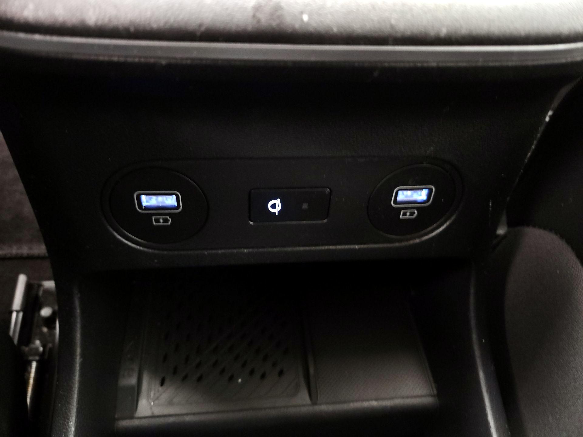 Thumbnail: 2023 Hyundai Ioniq 5 - 18