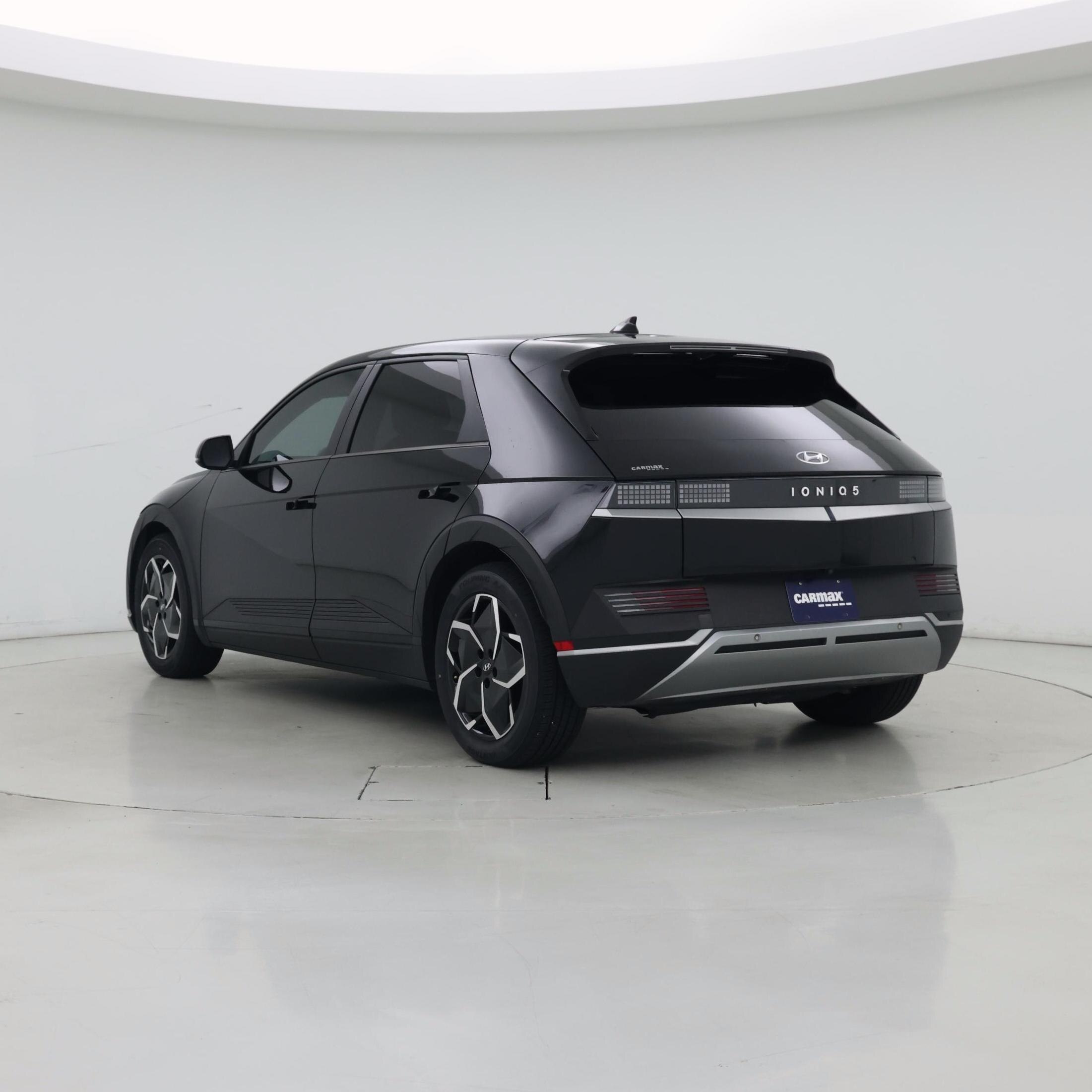 Thumbnail: 2023 Hyundai Ioniq 5 - 2