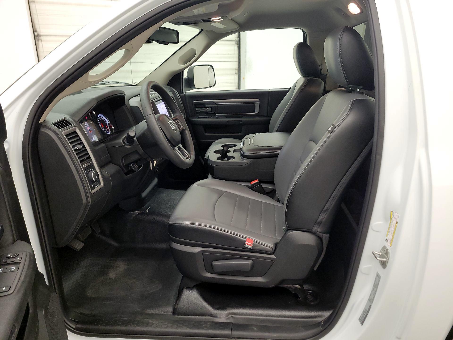 Thumbnail: 2023 RAM 1500 Classic - 11