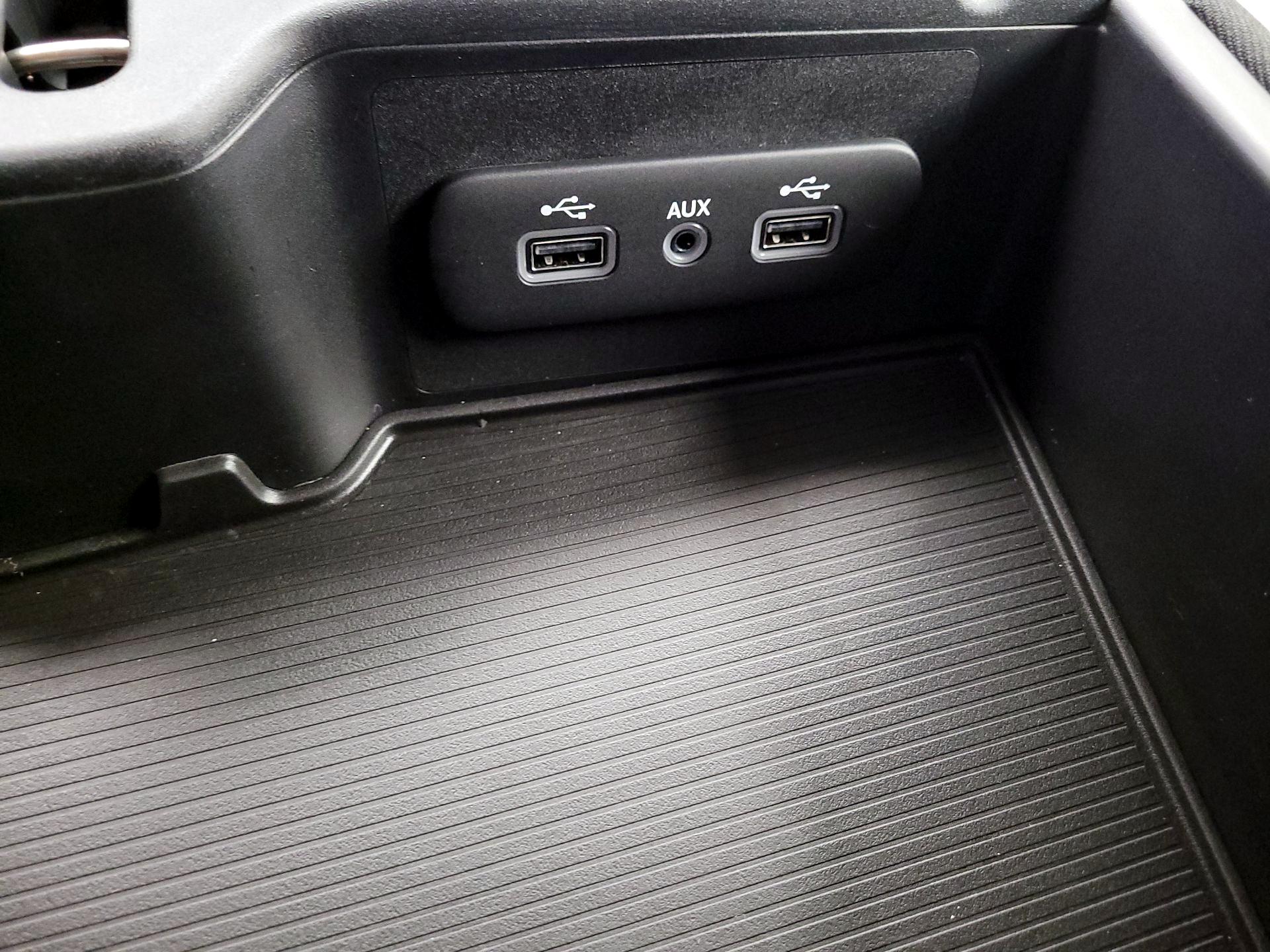 Thumbnail: 2023 RAM 1500 Classic - 18