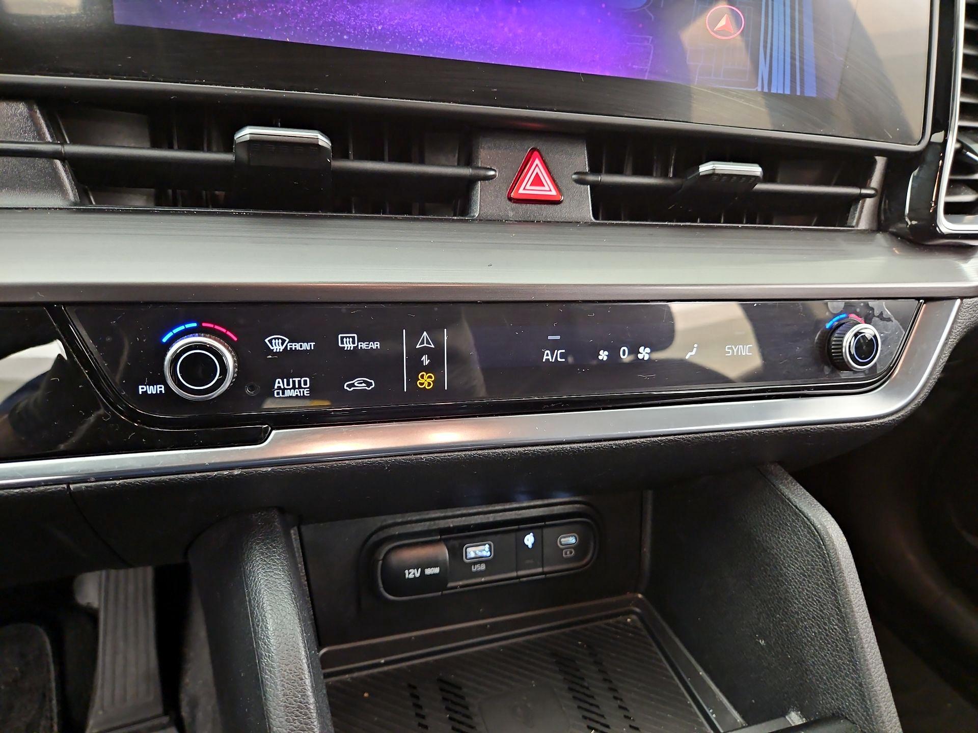 Thumbnail: 2023 Kia Sportage - 17