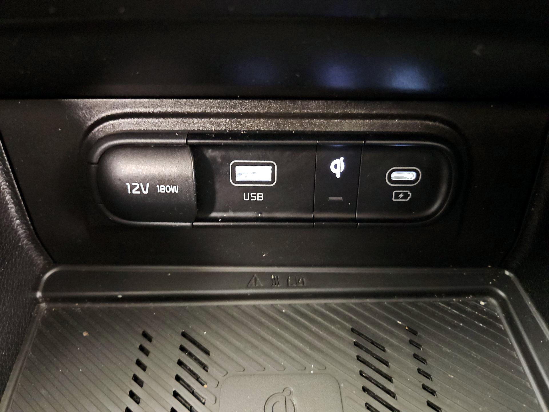 Thumbnail: 2023 Kia Sportage - 19