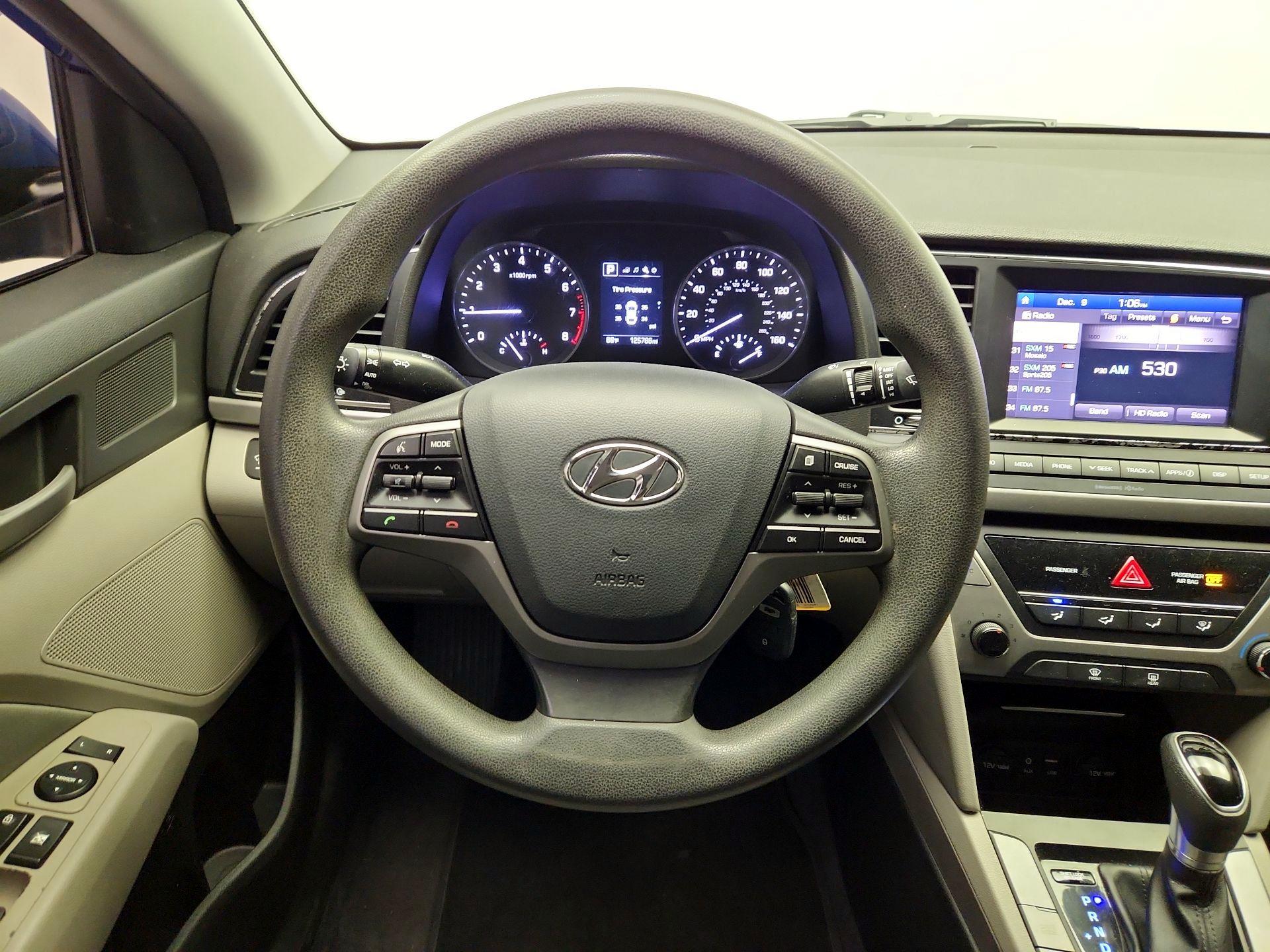 Thumbnail: 2018 Hyundai Elantra - 10