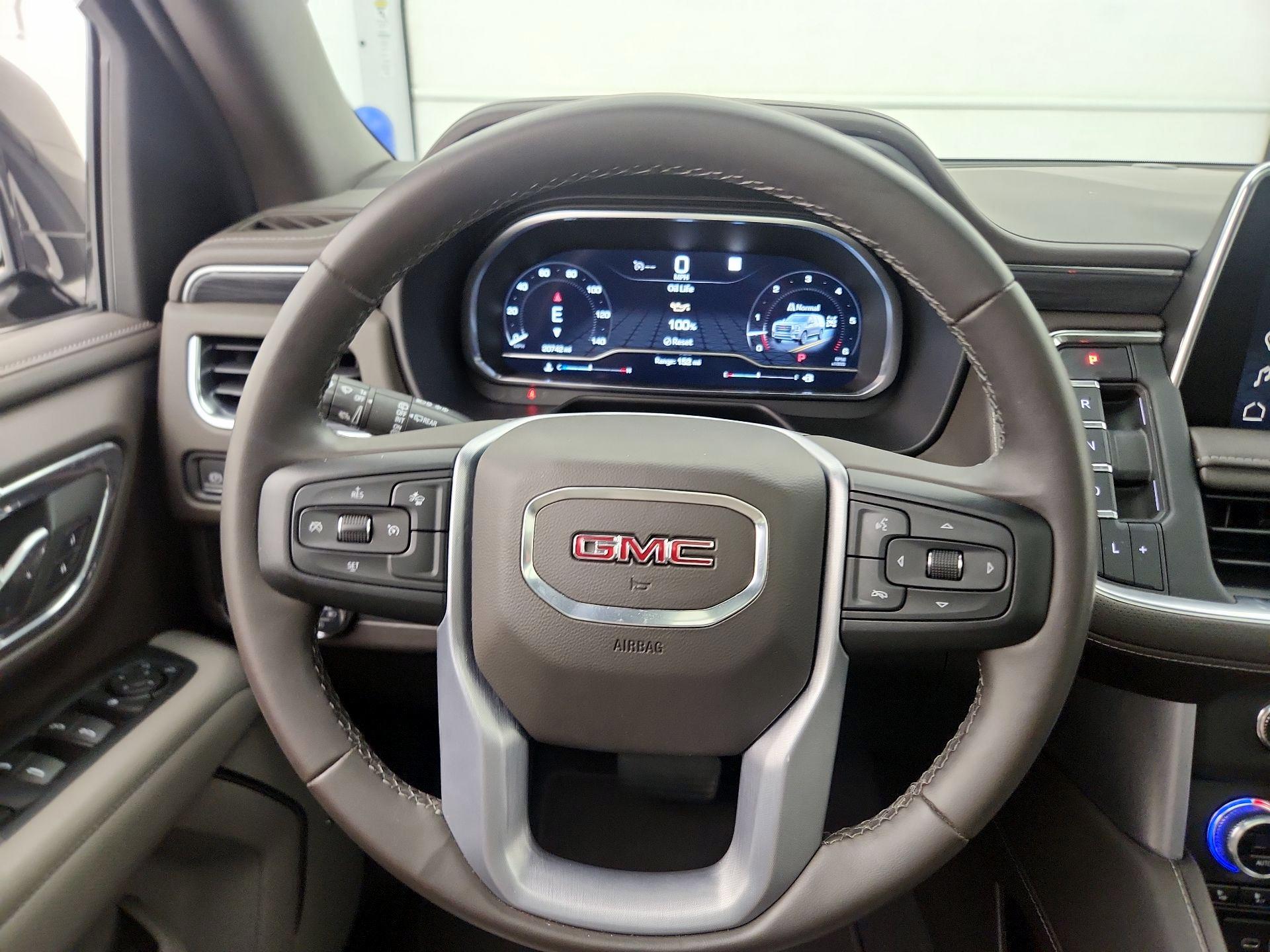 Thumbnail: 2023 GMC Yukon XL - 10